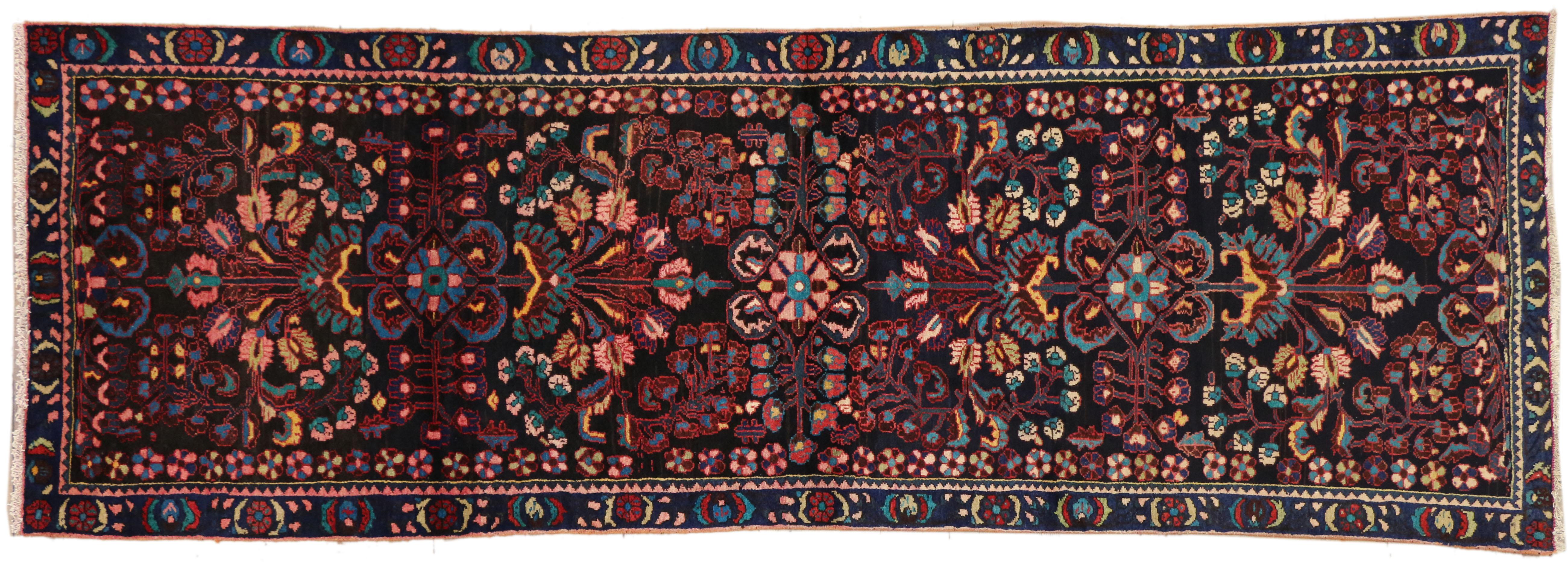 Tapis de couloir persan ancien Bakhtiari aux riches tons de bijoux, tapis de couloir Bon état - En vente à Dallas, TX