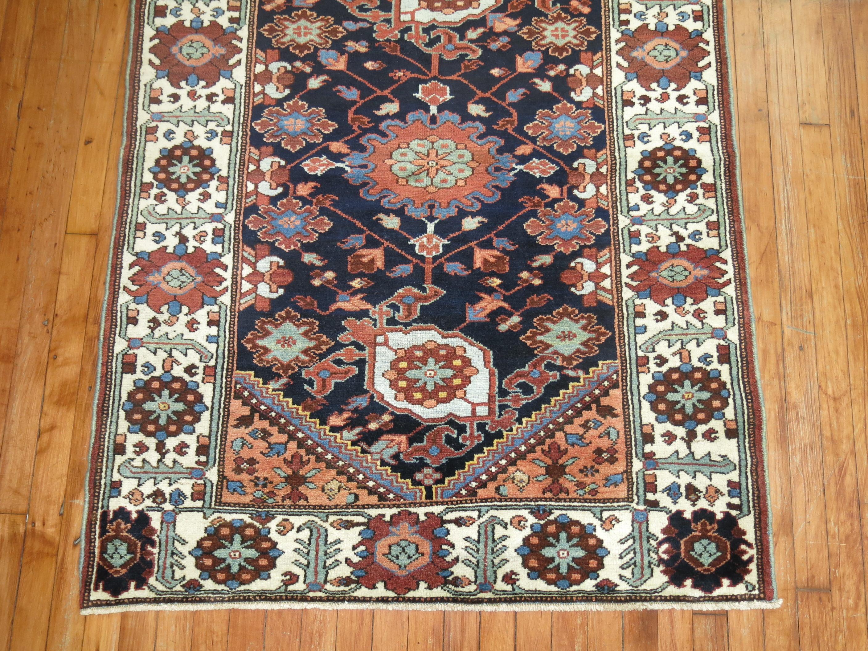 Antique Persian Bakhtiari Scatter Size Rug In Good Condition For Sale In New York, NY
