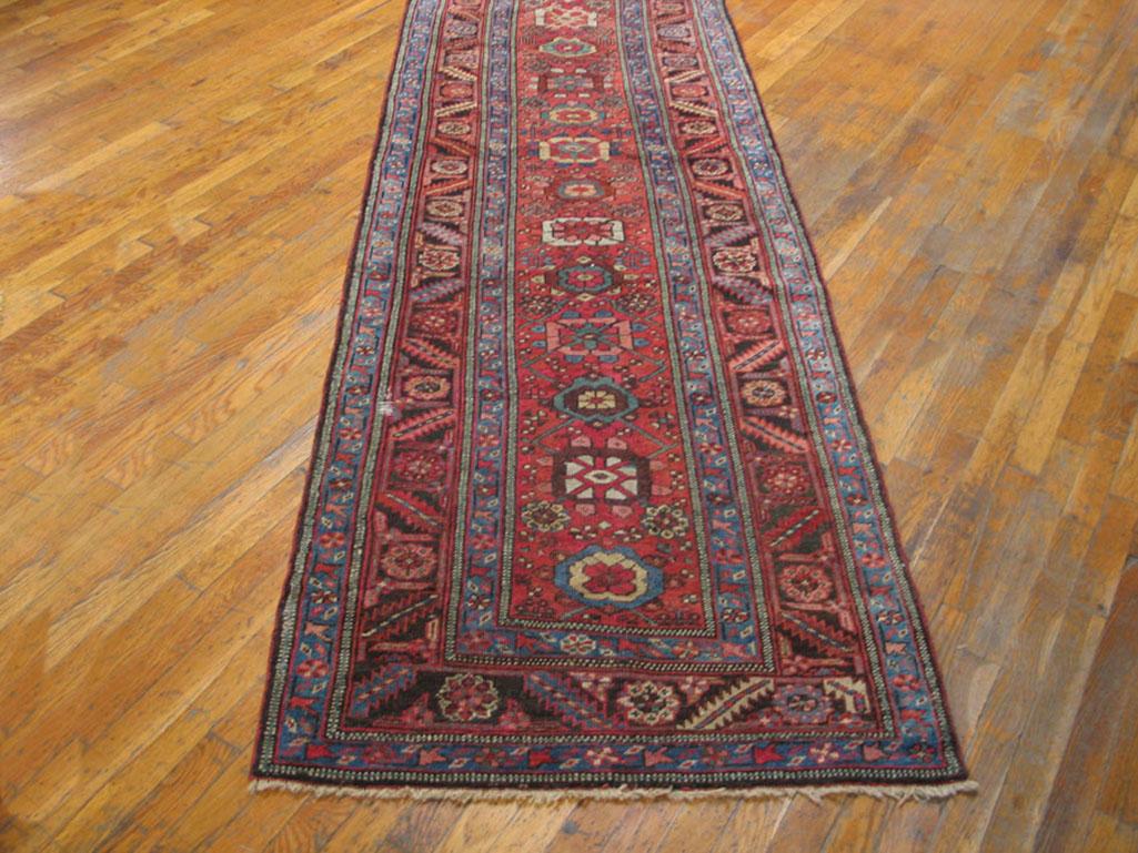 Bakshaish 19th Century Persian Bakshaiesh Carpet ( 3' x 10'4