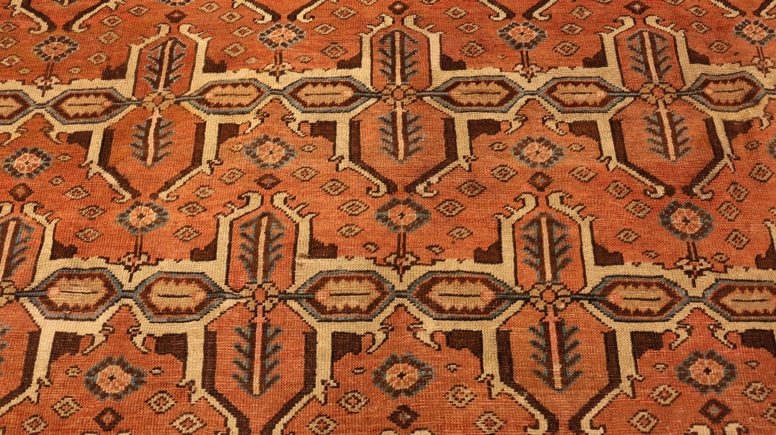Antiker persischer Bakshaish-Teppich. 10 ft 10 in x 14 ft 1 in (Wolle) im Angebot