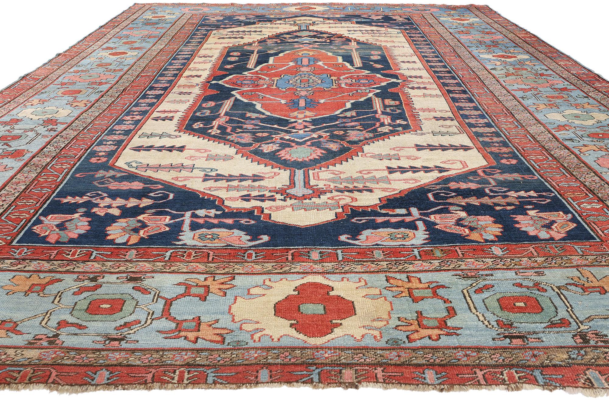 Antiker persischer Bakshaish-Teppich, 11'04 x 16'02 (Heriz Serapi) im Angebot