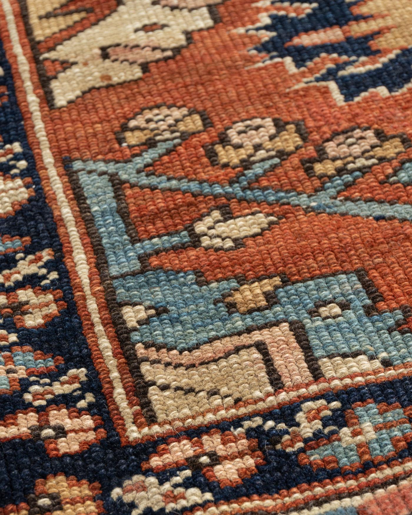 Antiker persischer Bakshaish-Teppich, 2,74 m x 2,74 m im Angebot 2