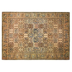 Antiker persischer Baktiari- orientalischer Teppich in Zimmergröße, mit Gartendesign