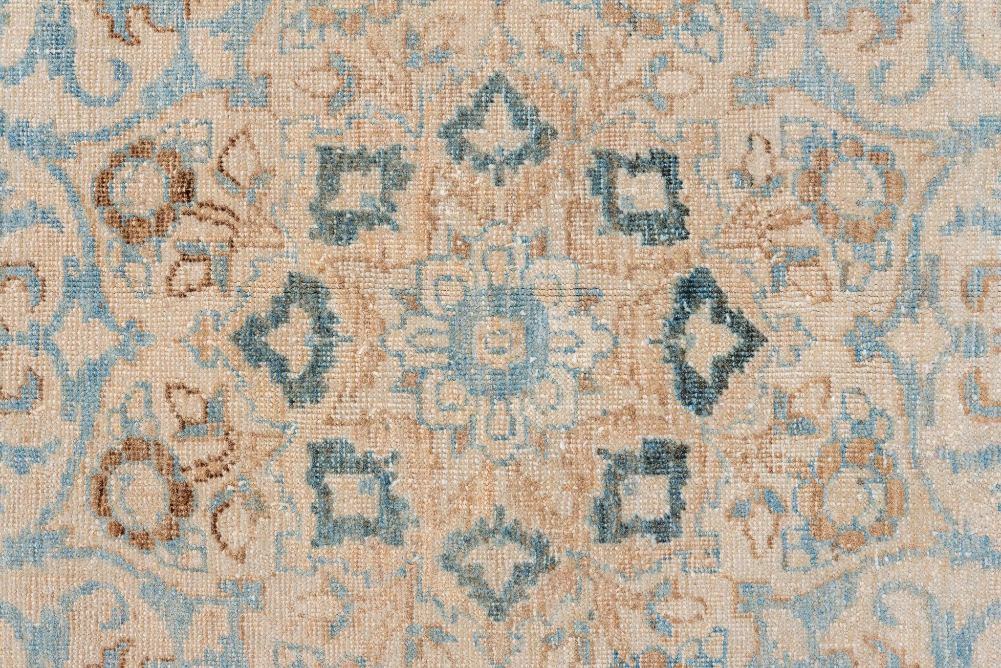 Antiker persischer Baktiary-Teppich mit geometrischen Mustern (Wolle) im Angebot
