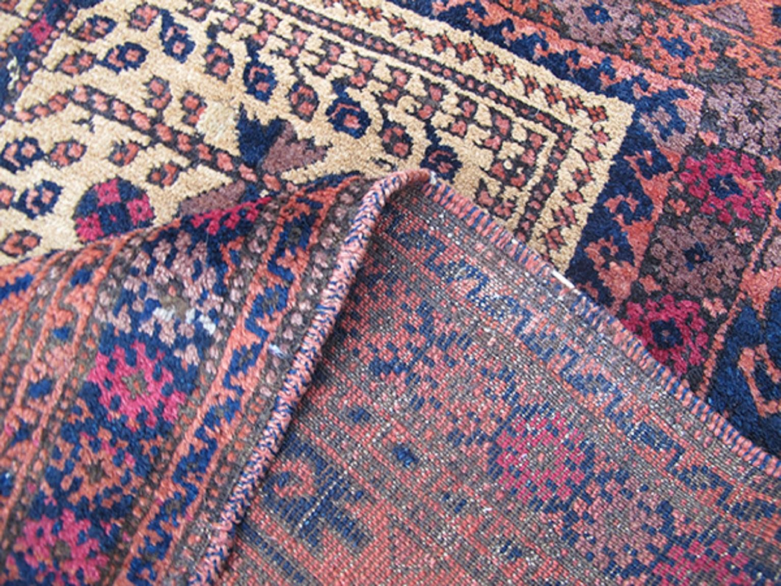 Perse Ancien tapis persan de prière Baluch, vers 1900 en vente