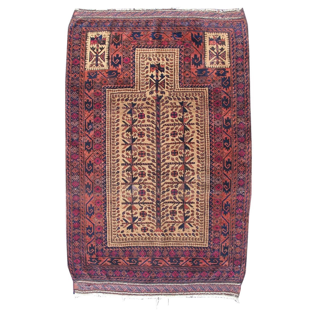 Ancien tapis persan de prière Baluch, vers 1900