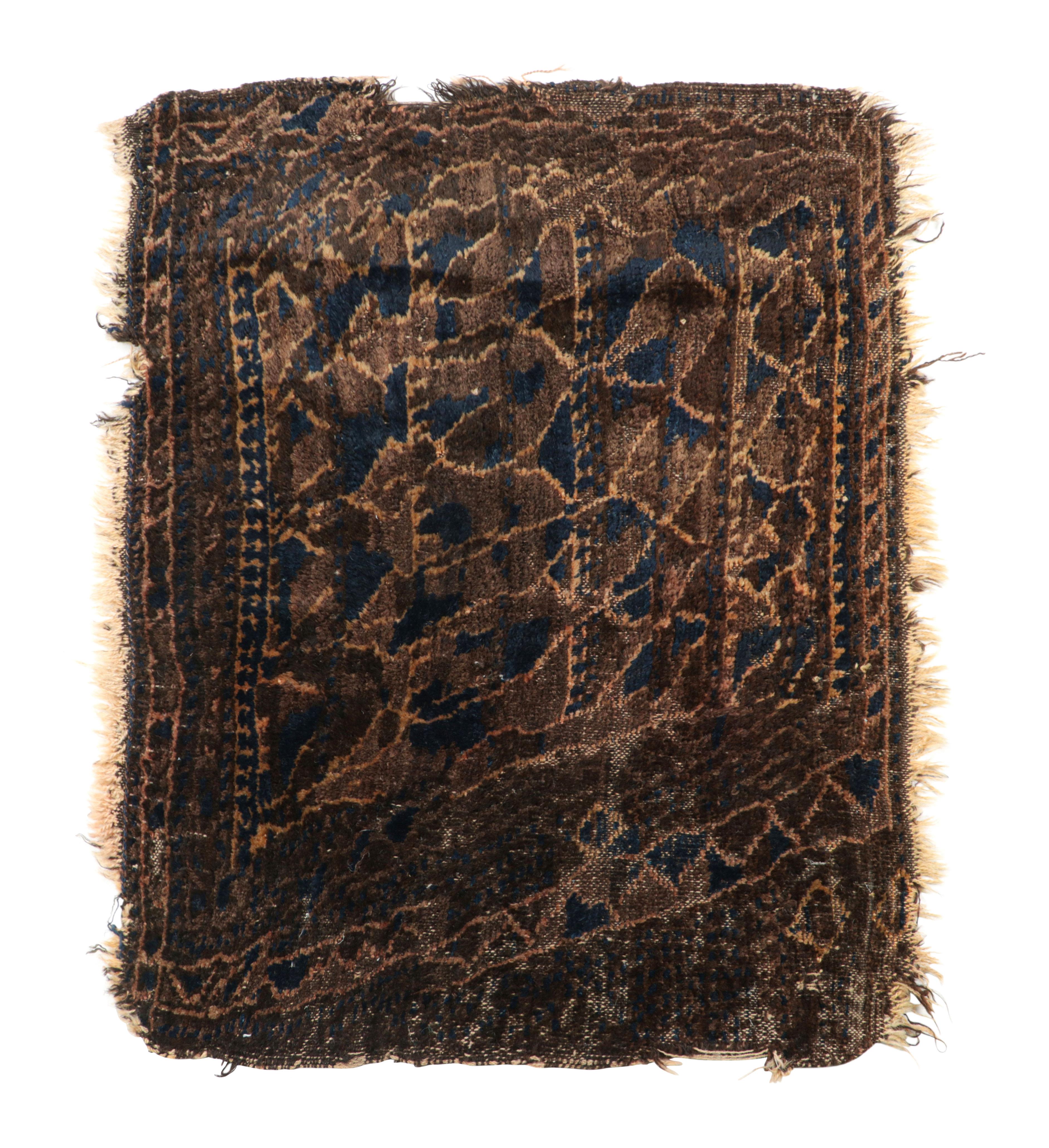 Tapis persan ancien en indigo avec motif tribal géométrique  Rug & Kilim Bon état - En vente à Long Island City, NY