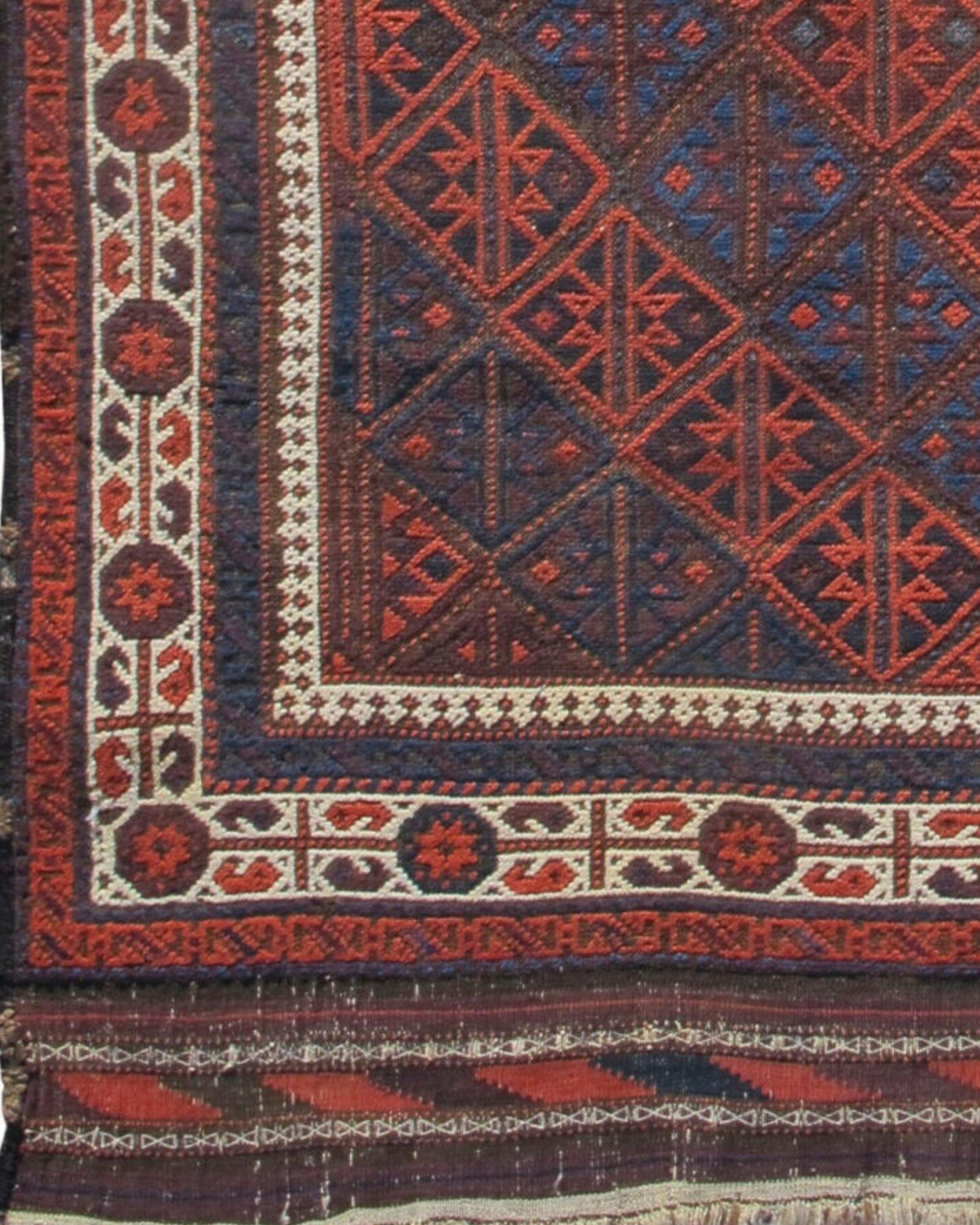 Tissé à la main Ancien tapis persan Baluch, fin du 19e siècle en vente