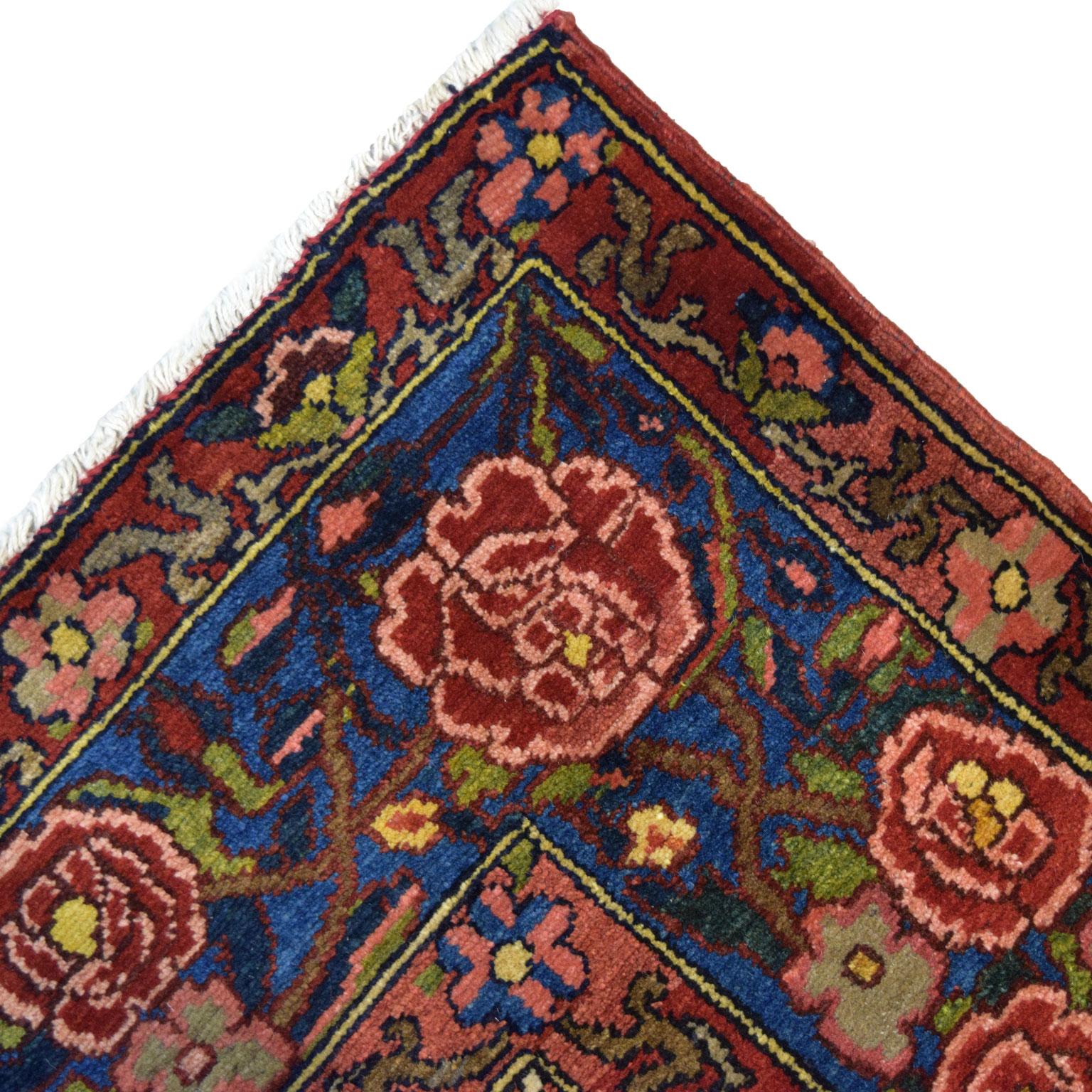 Antique 1920s Wool Persian Bibibaft Bakhtiari Rug in Gold, Red and Pink, 5' x 7' For Sale 6