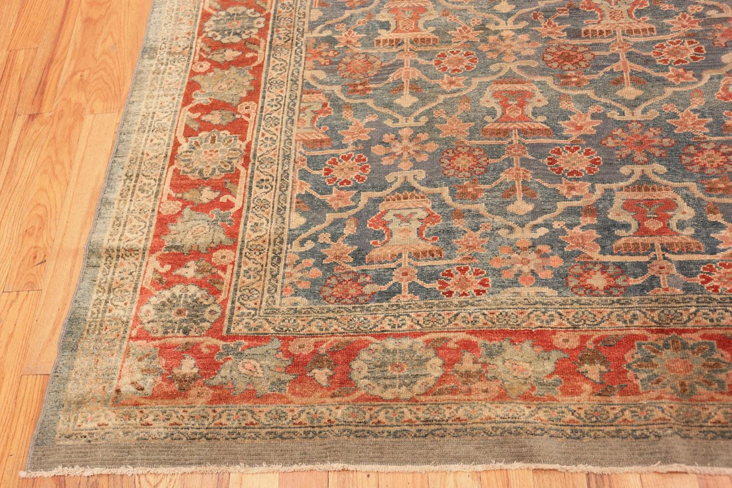 Wool Antique Persian Bibikabad Rug. 7 ft 6 in x 10 ft (2.29 m x 3.05 m) For Sale