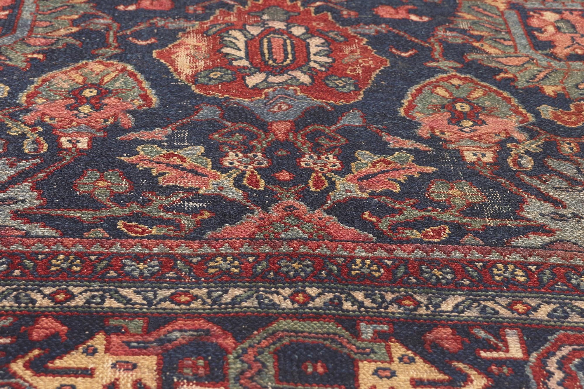 Noué à la main Ancien tapis persan Bibikabad, l'Elegance traditionnelle rencontre la sensibilité rustique en vente