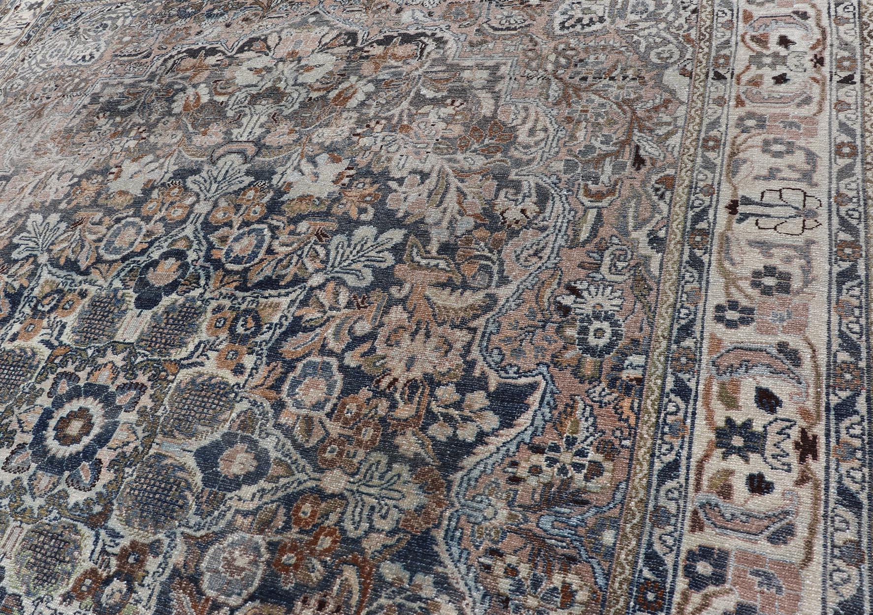 Antico tappeto persiano Bibikabad con medaglione ornato  8'10 x 11'10 in vendita 6