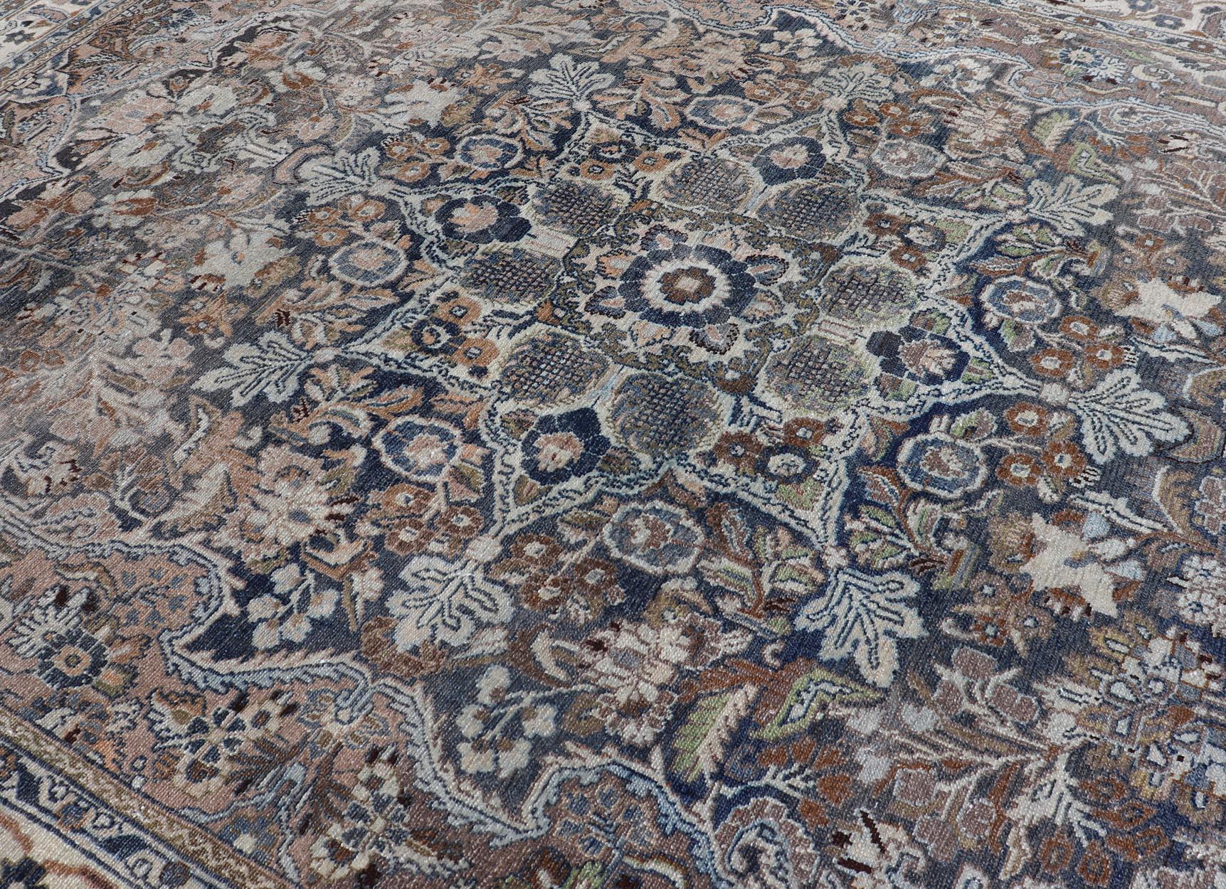 Antico tappeto persiano Bibikabad con medaglione ornato  8'10 x 11'10 in vendita 8