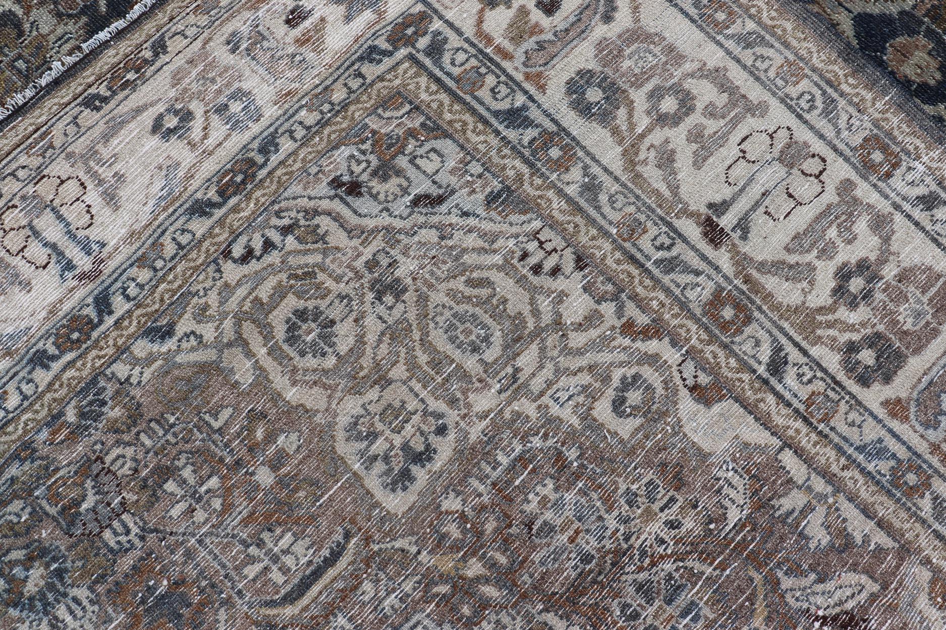 Antico tappeto persiano Bibikabad con medaglione ornato  8'10 x 11'10 in vendita 12
