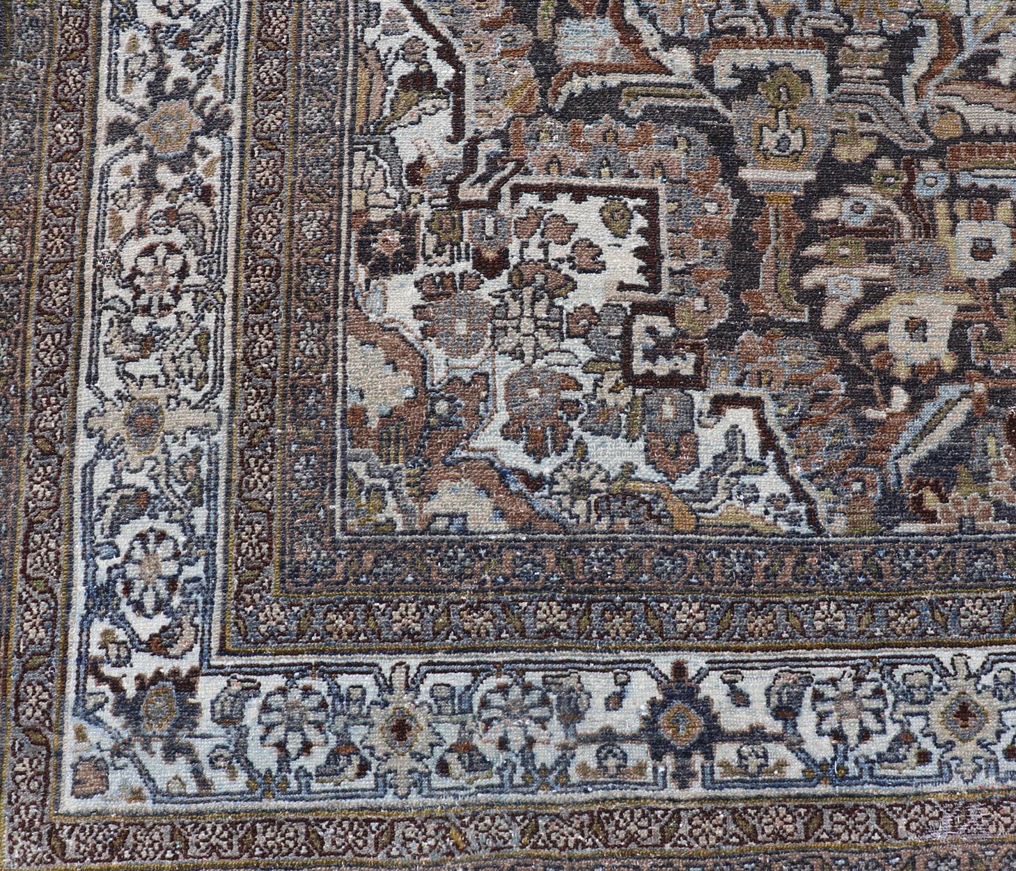 Antique Persian Bibikabad Rug with Intricate Medallion Botanical Motifs 8'6 x 11 (Khorassan) im Angebot
