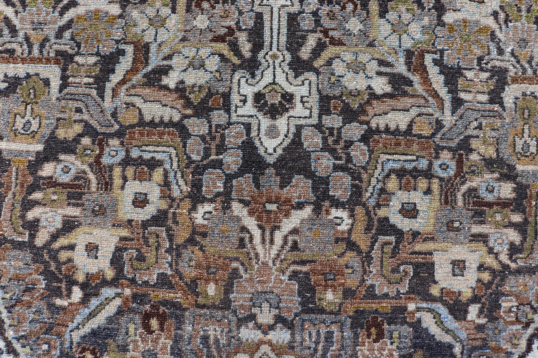 Antique Persian Bibikabad Rug with Intricate Medallion Botanical Motifs 8'6 x 11 (Persisch) im Angebot