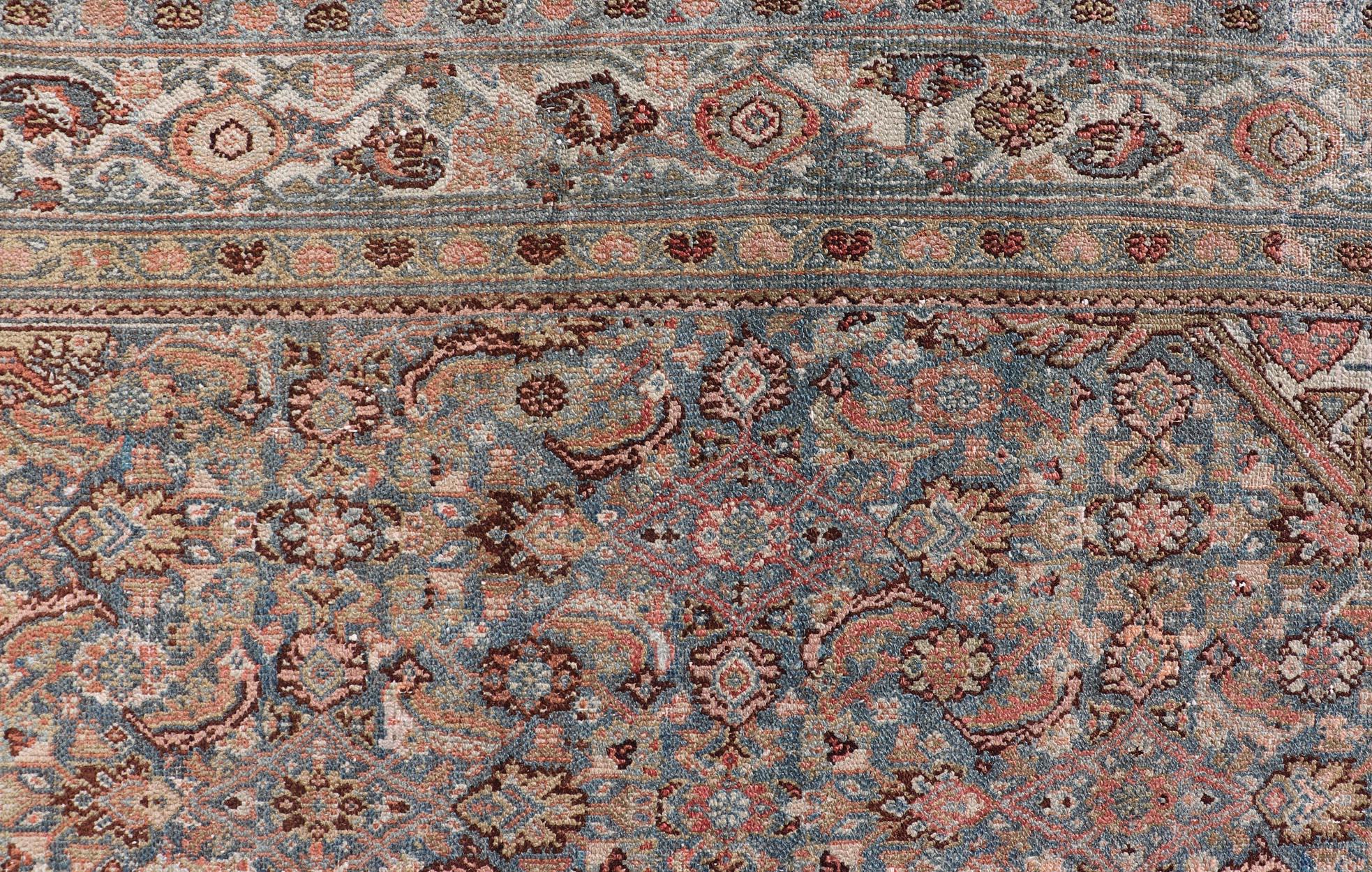 Antico tappeto persiano Bibikabad con intricato disegno floreale a medaglione 6'9 x 6'9 in vendita 4