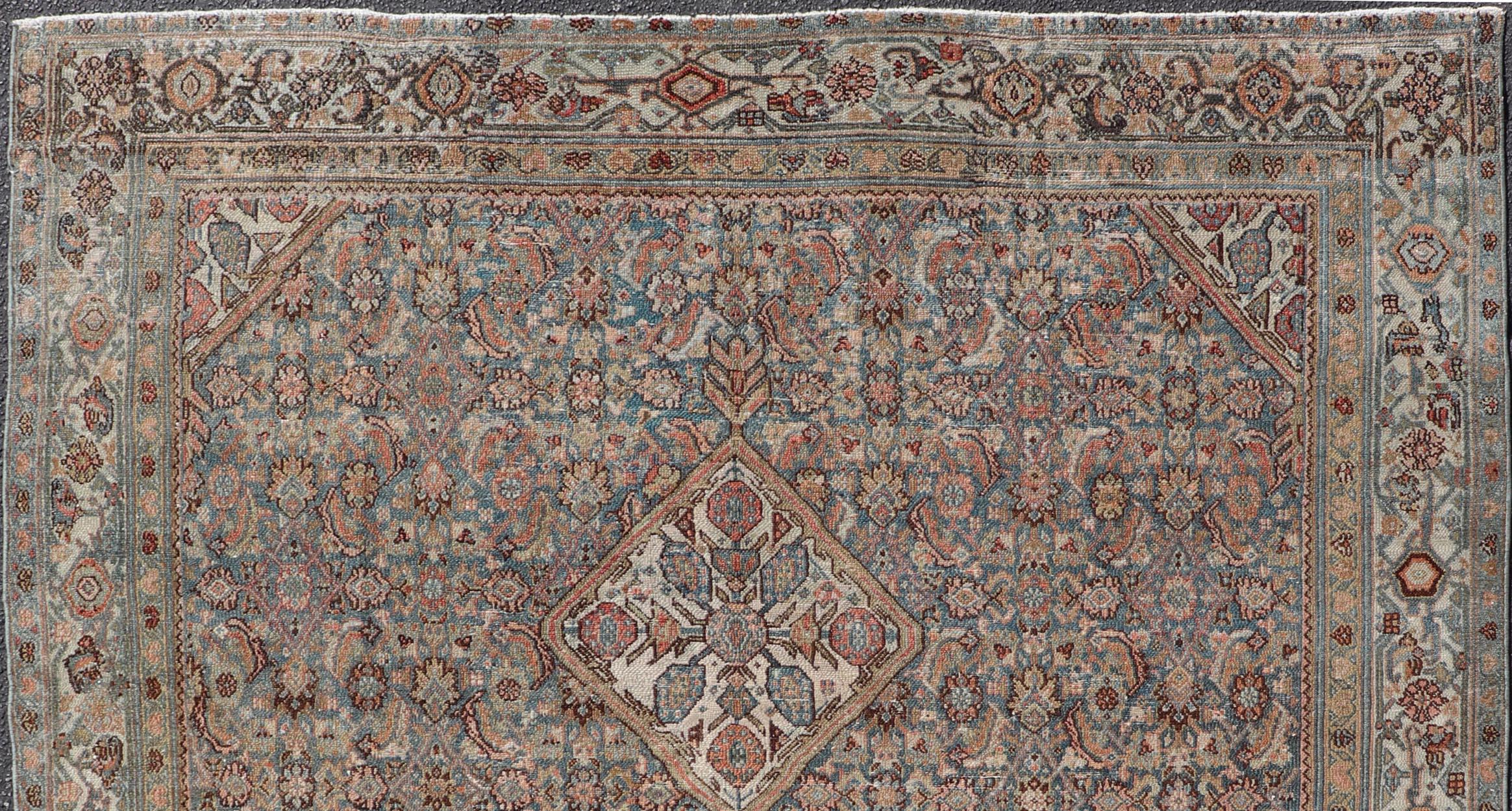 Tabriz Antico tappeto persiano Bibikabad con intricato disegno floreale a medaglione 6'9 x 6'9 in vendita