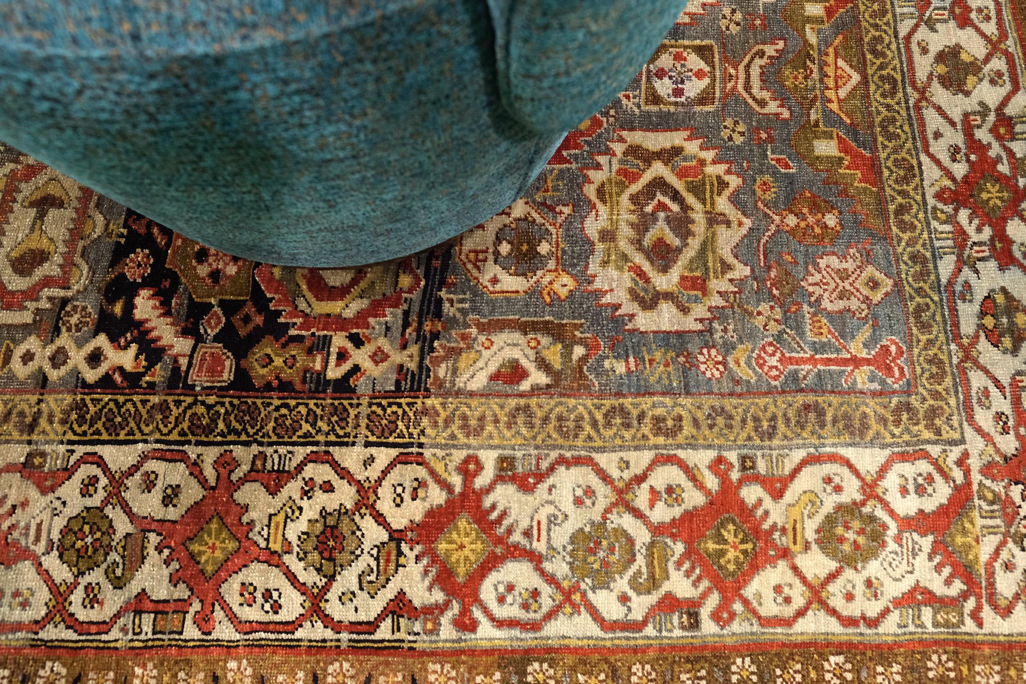 Antique Persian Bidjar 30024 In Good Condition For Sale In WEST HOLLYWOOD, CA