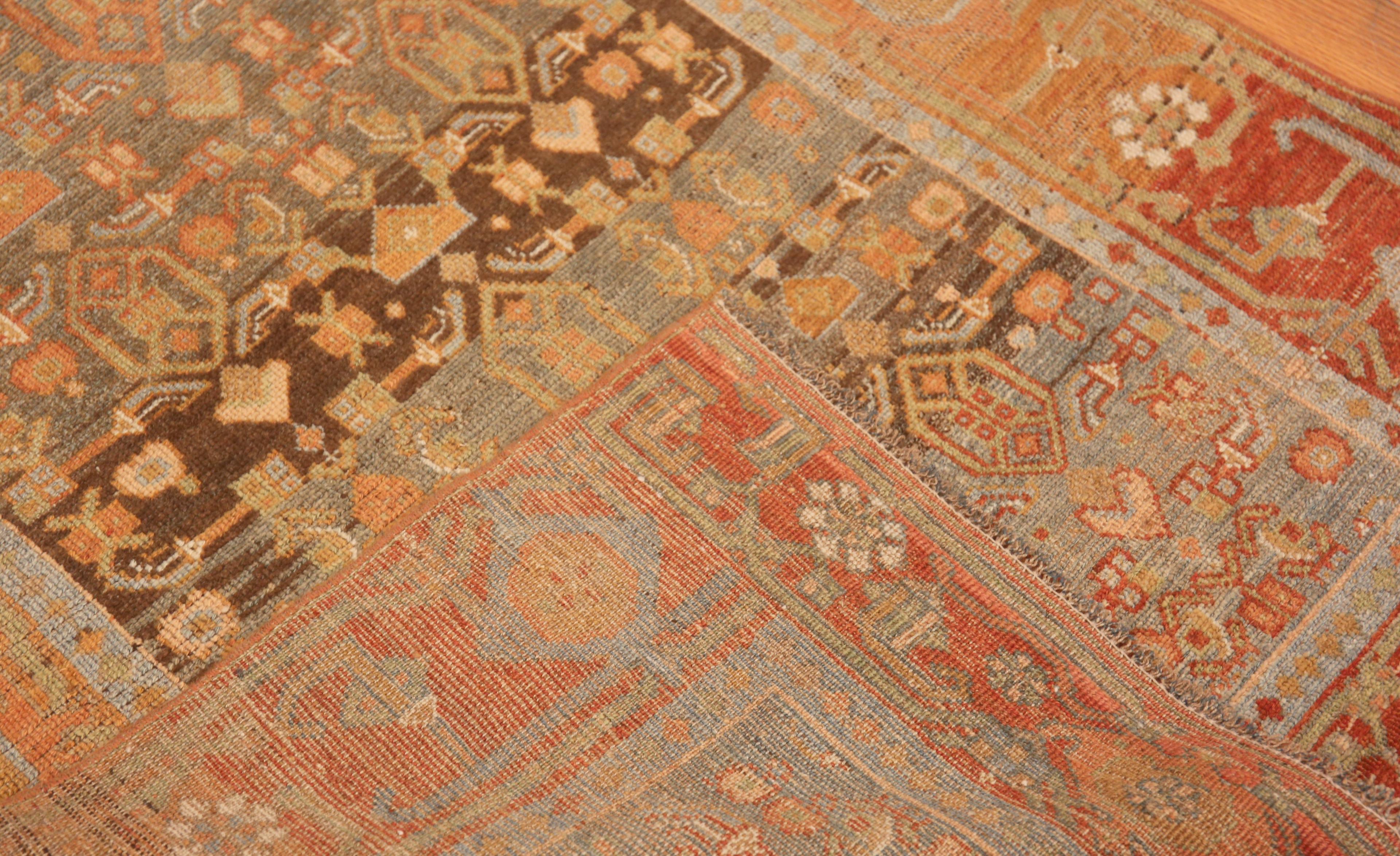  Antiker persischer Bidjar-Läufer mit blauem Hintergrund 3'5