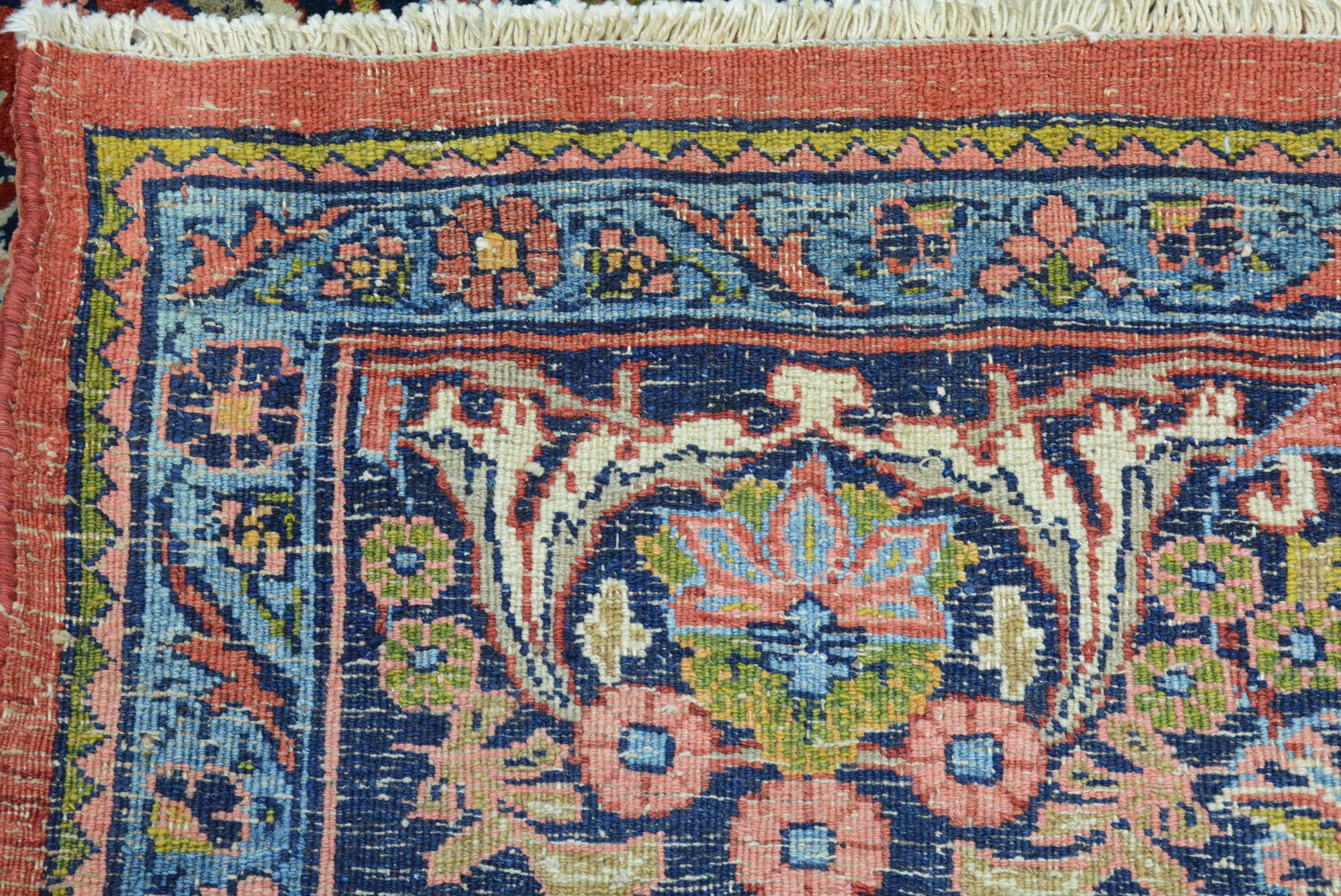 Antiker persischer Bidjar-Teppich im Angebot 4