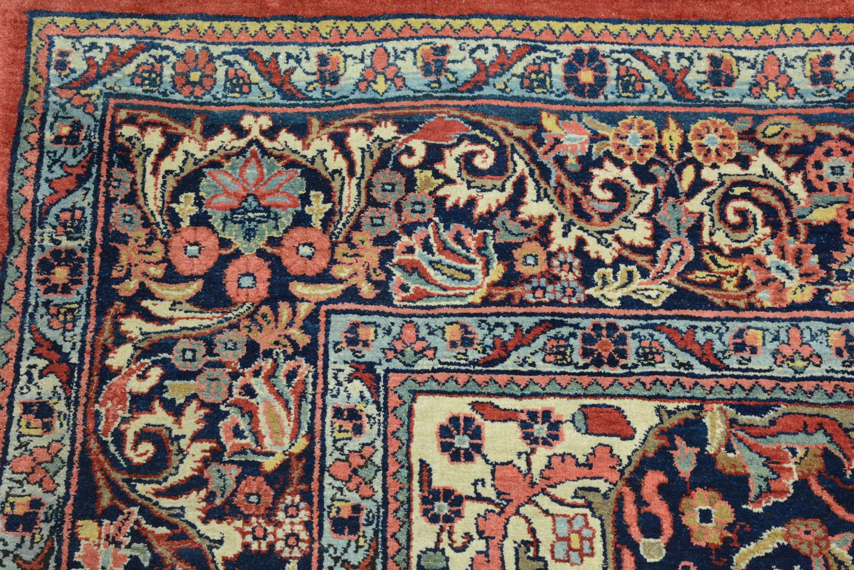 Antiker persischer Bidjar-Teppich im Zustand „Hervorragend“ im Angebot in Closter, NJ