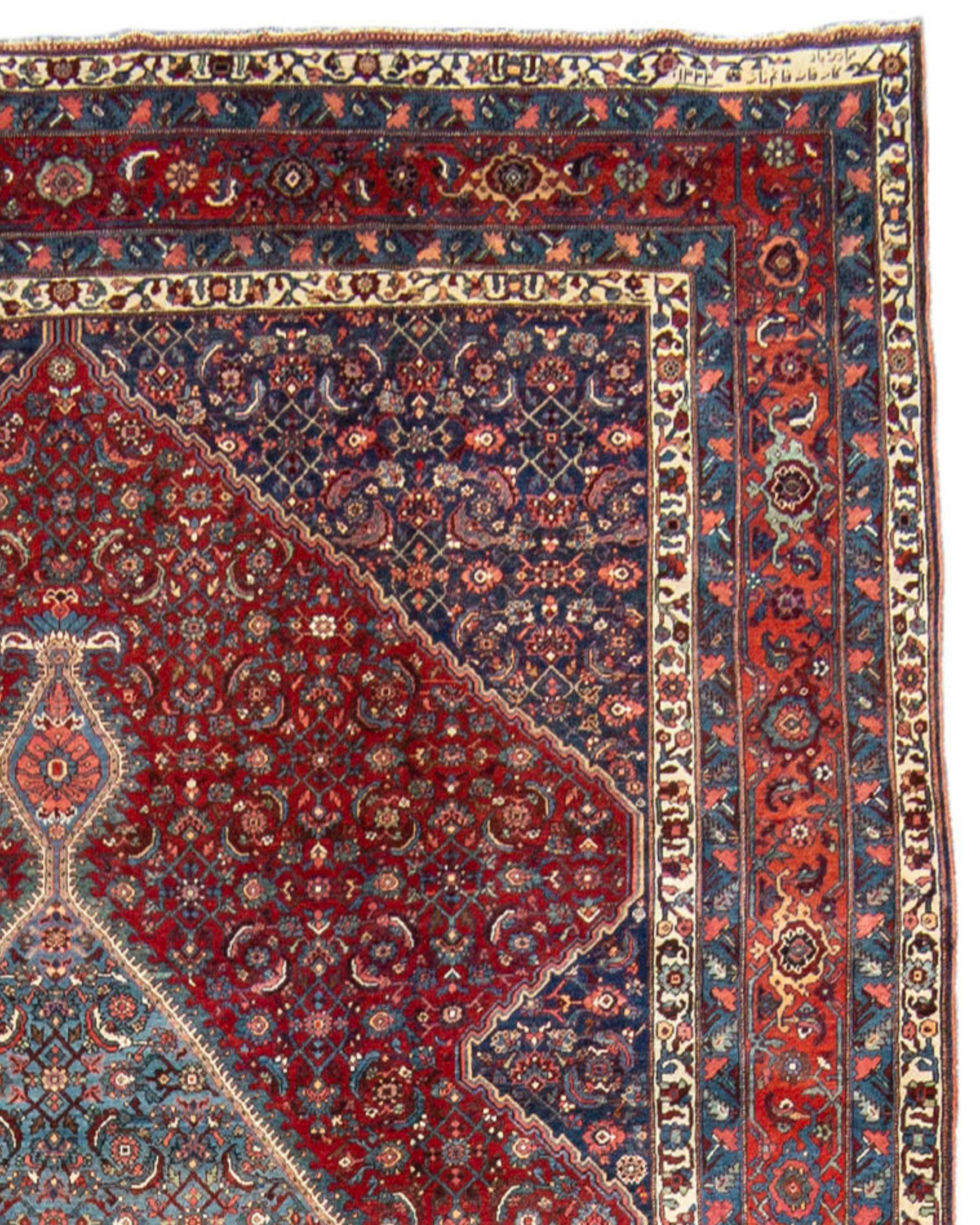 Antique Persian Bidjar Carpet, Late 19th Century

Excellent condition.

Additional Information:
Dimensions: 11' x 18'4