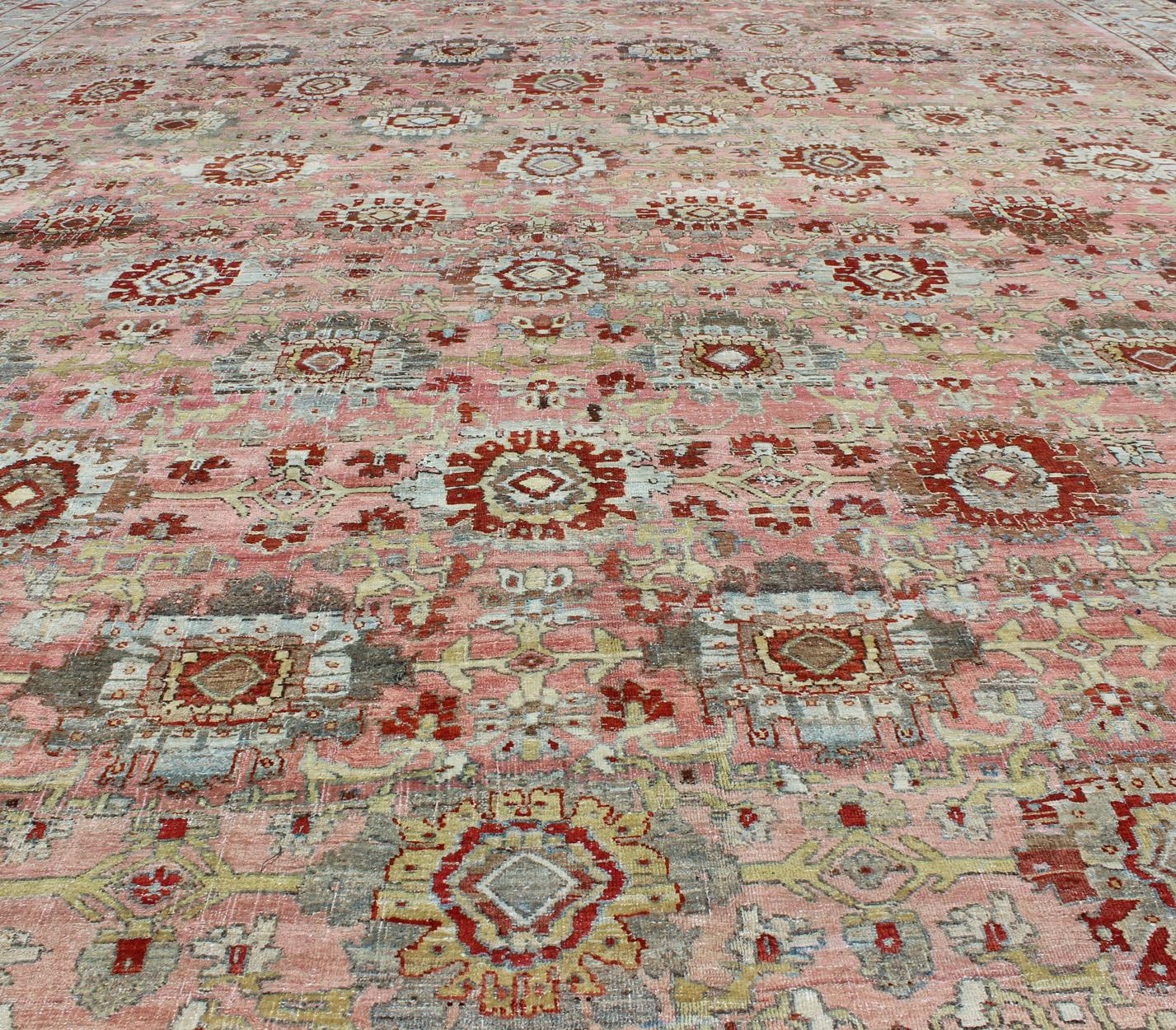 Antique Persian Bidjar Rug with All-Over Design in Light Pink & Light Gray For Sale 4