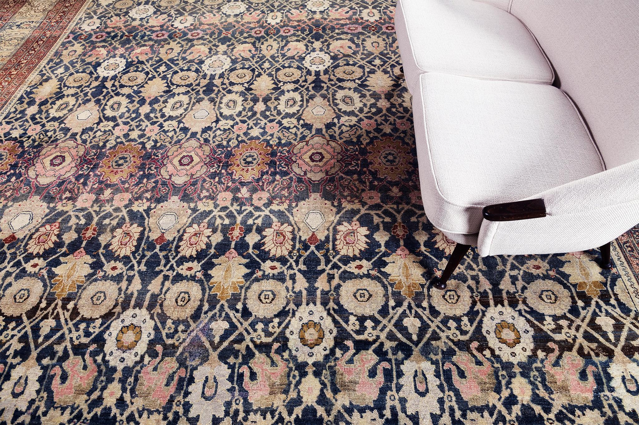 Antique Persian Bidjar In Good Condition For Sale In WEST HOLLYWOOD, CA