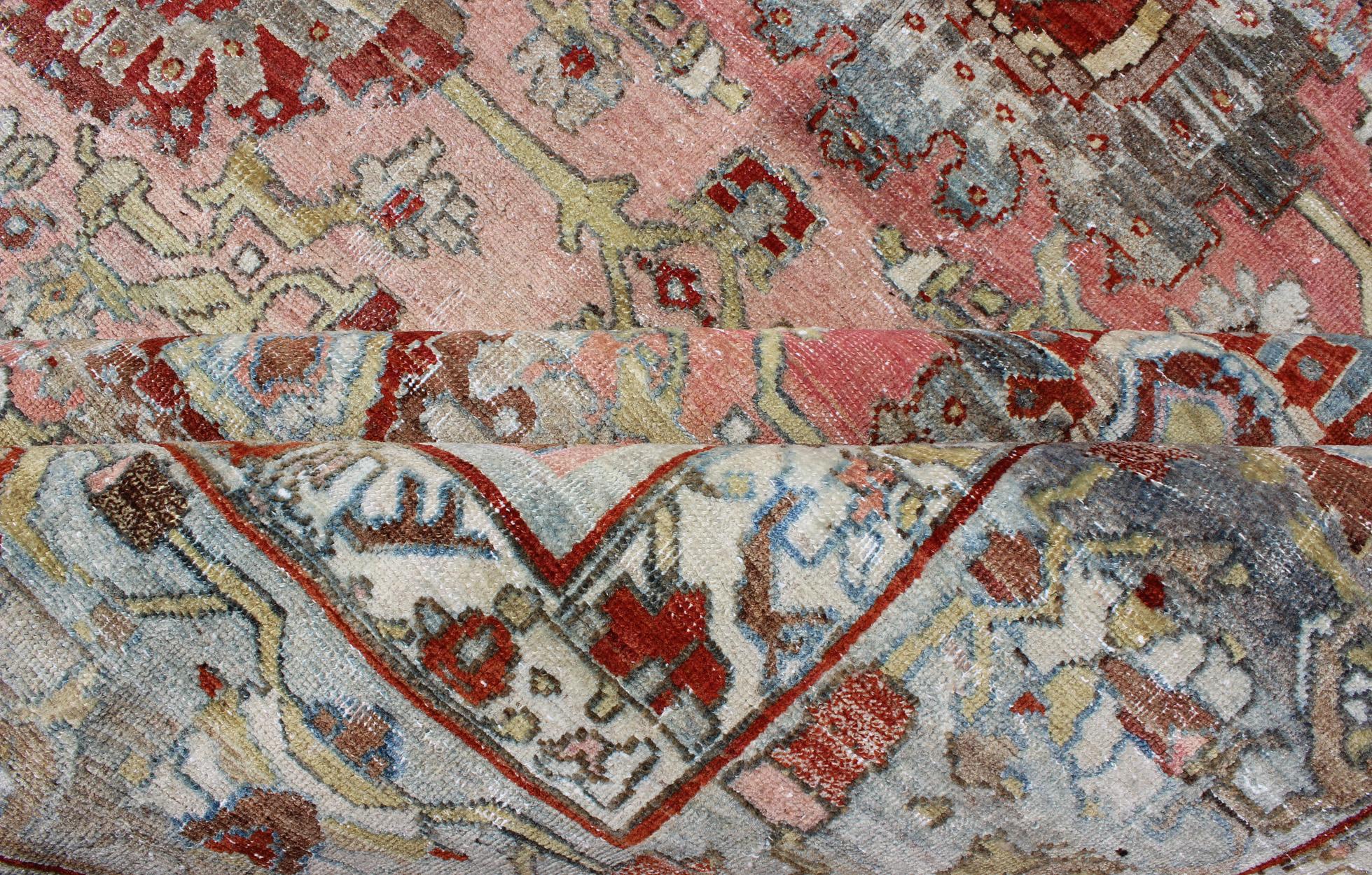 Antique Persian Bidjar Rug with All-Over Design in Light Pink & Light Gray In Good Condition For Sale In Atlanta, GA