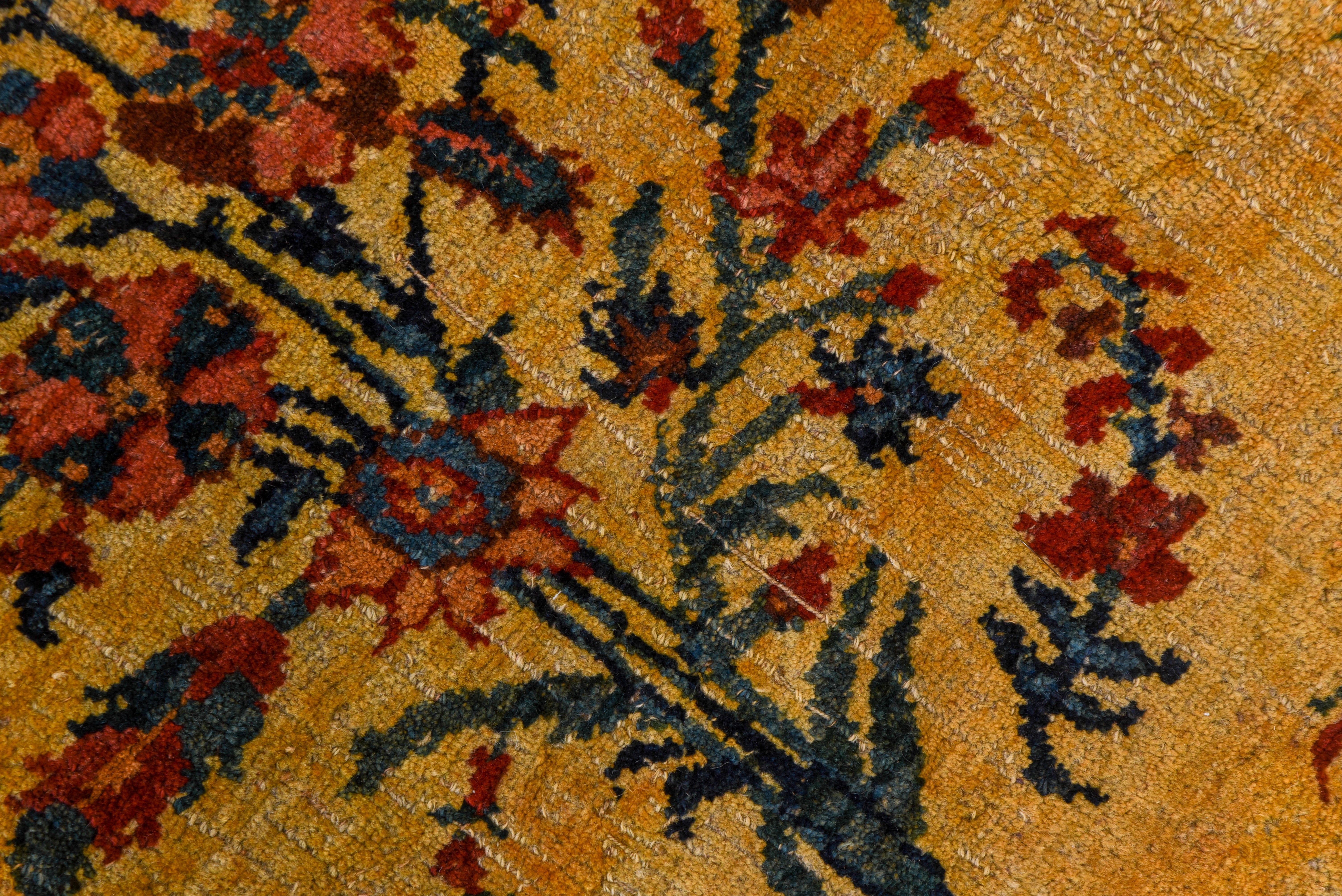 Early 20th Century Antique Persian Bidjar Gallery Carpet, circa 1900s For Sale