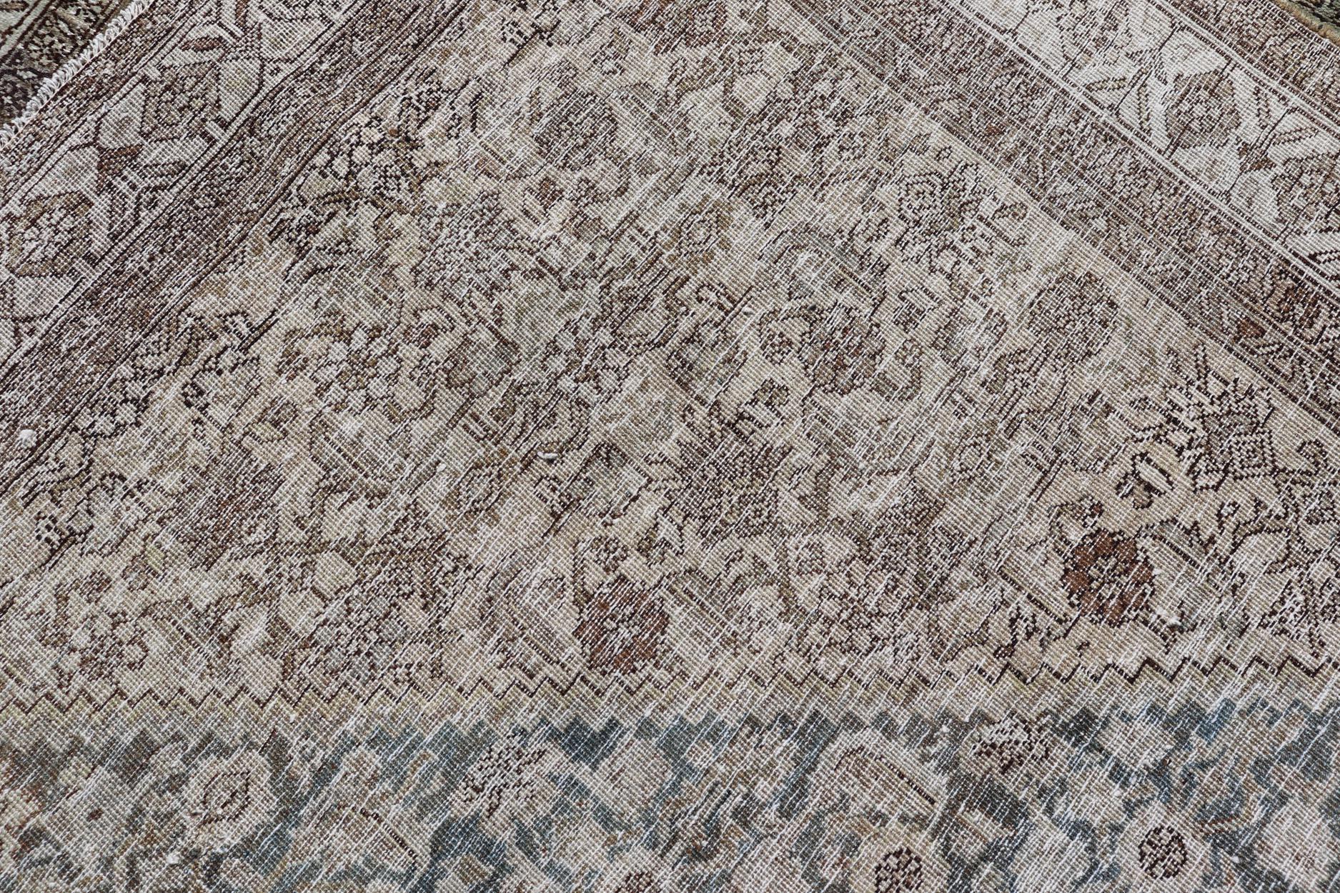 Antiker persischer Bidjar-Galerie-Teppich aus Bidjar mit detaillierten geometrischen Mustern   6'4 x 15' im Angebot 2
