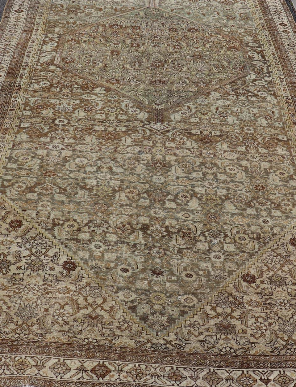 Antiker persischer Bidjar-Galerie-Teppich aus Bidjar mit detaillierten geometrischen Mustern   6'4 x 15' im Angebot 4