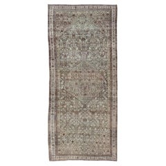 Tapis persan antique Bidjar Gallery avec motifs géométriques détaillés   6'4 x 15'