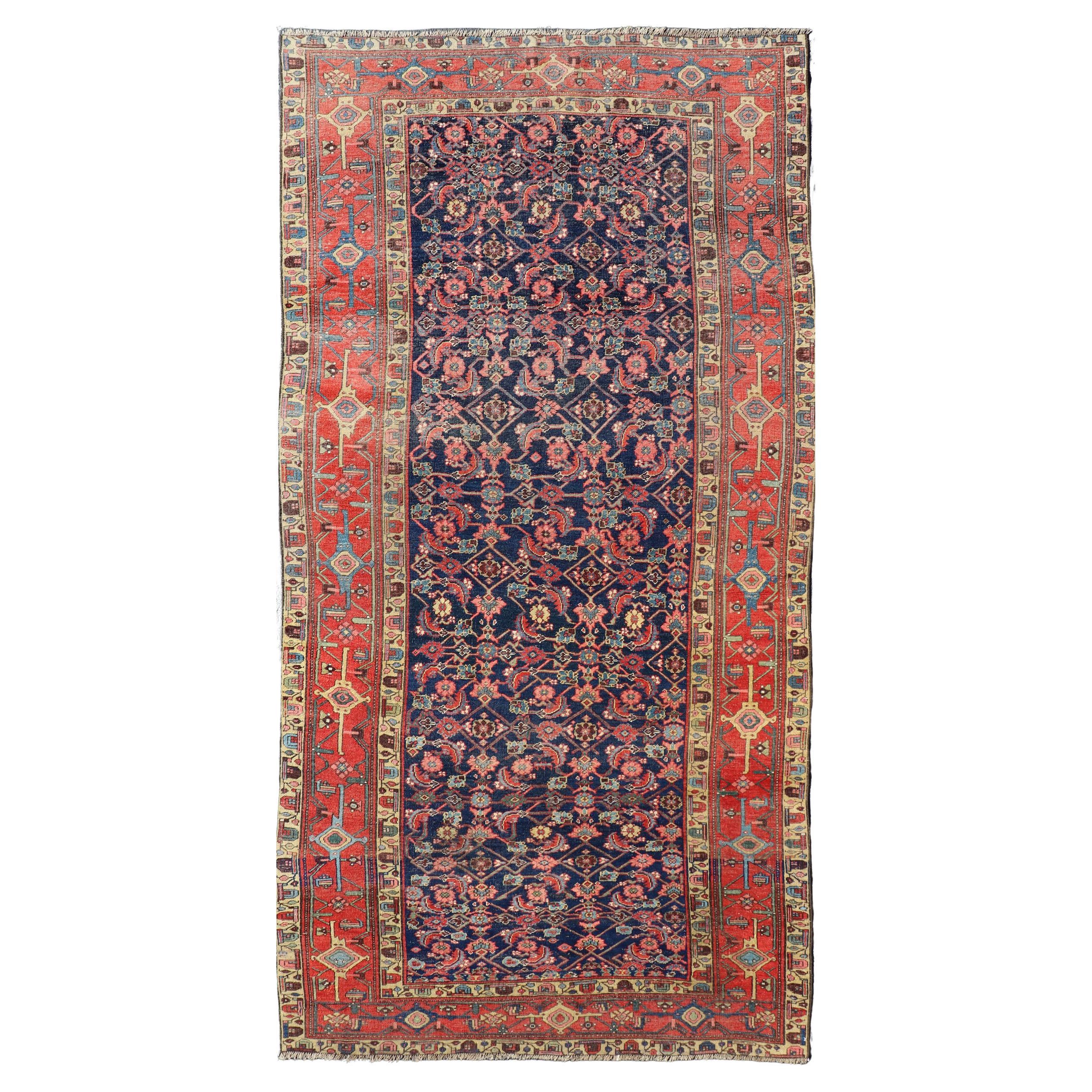 Antiker persischer Bidjar Gallery Teppich mit Marinefeld und roten Geometrien 6
3 x 12
9