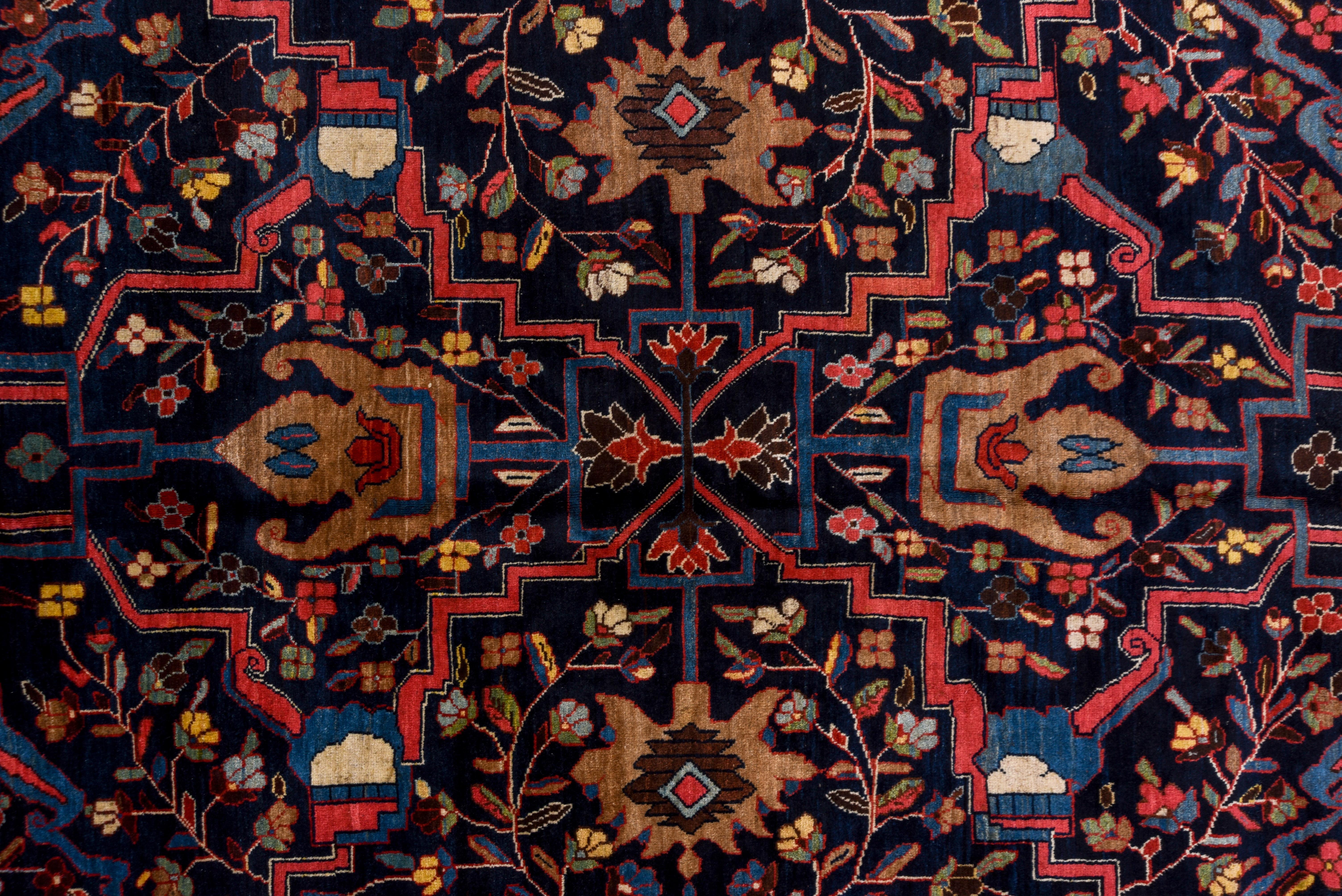 Antique Persian Bidjar Mansion Carpet, Navy Field, circa 1910s In Excellent Condition For Sale In New York, NY