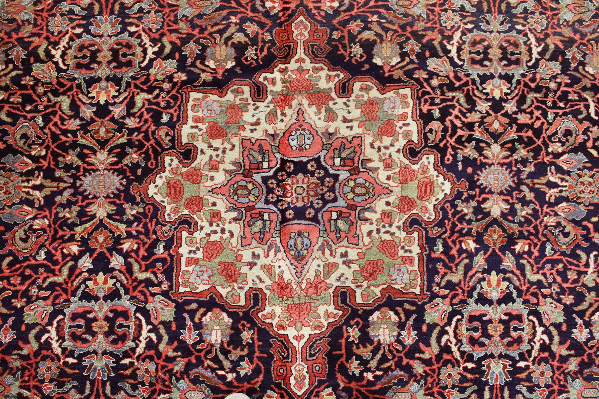 Antique Persian Bidjar Oriental Rug, in Room Size, with Central Medallion For Sale 1