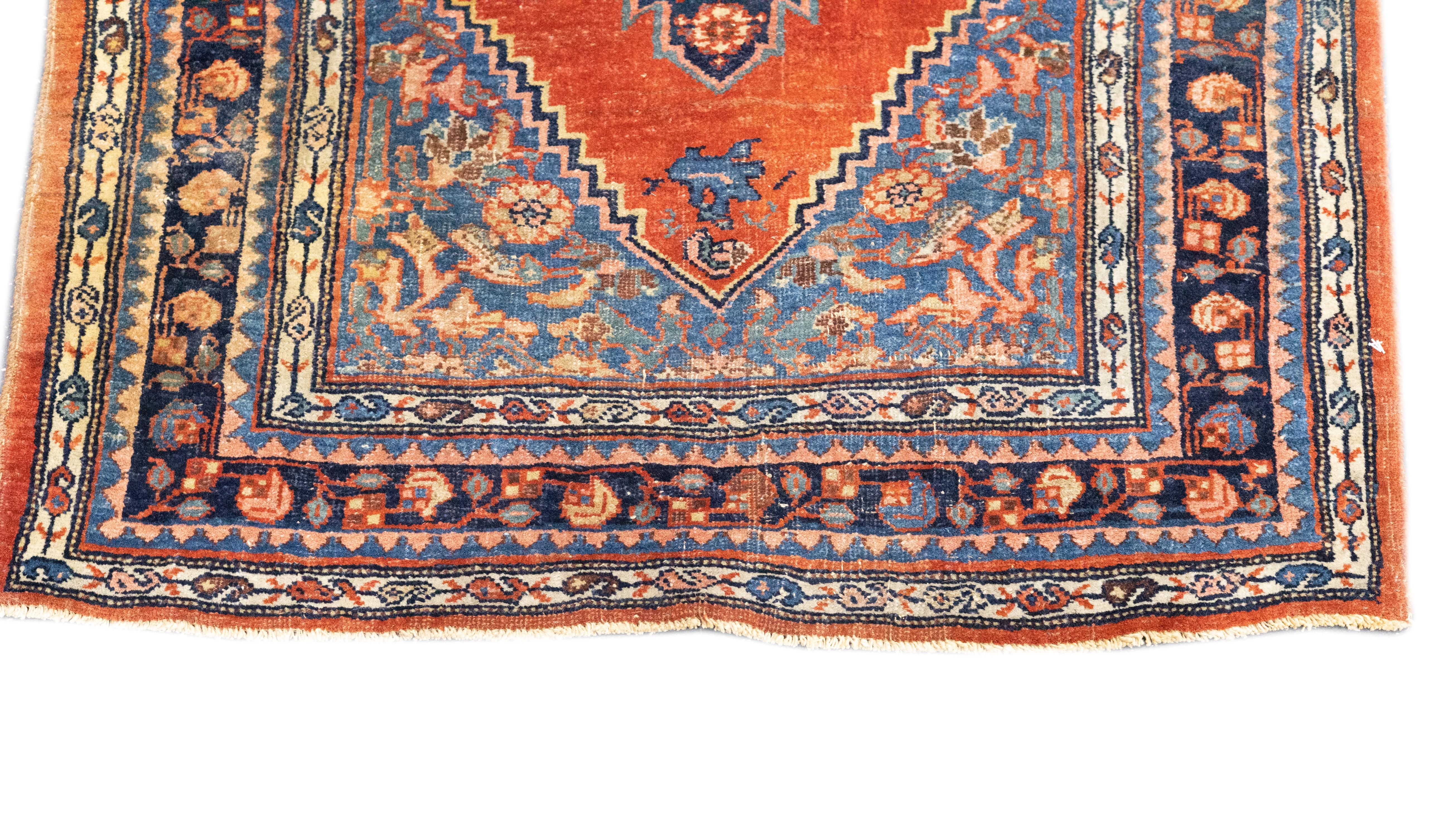 Antique Persian Bidjar Rug 2'8'' x 4'1'' In Good Condition For Sale In New York, NY