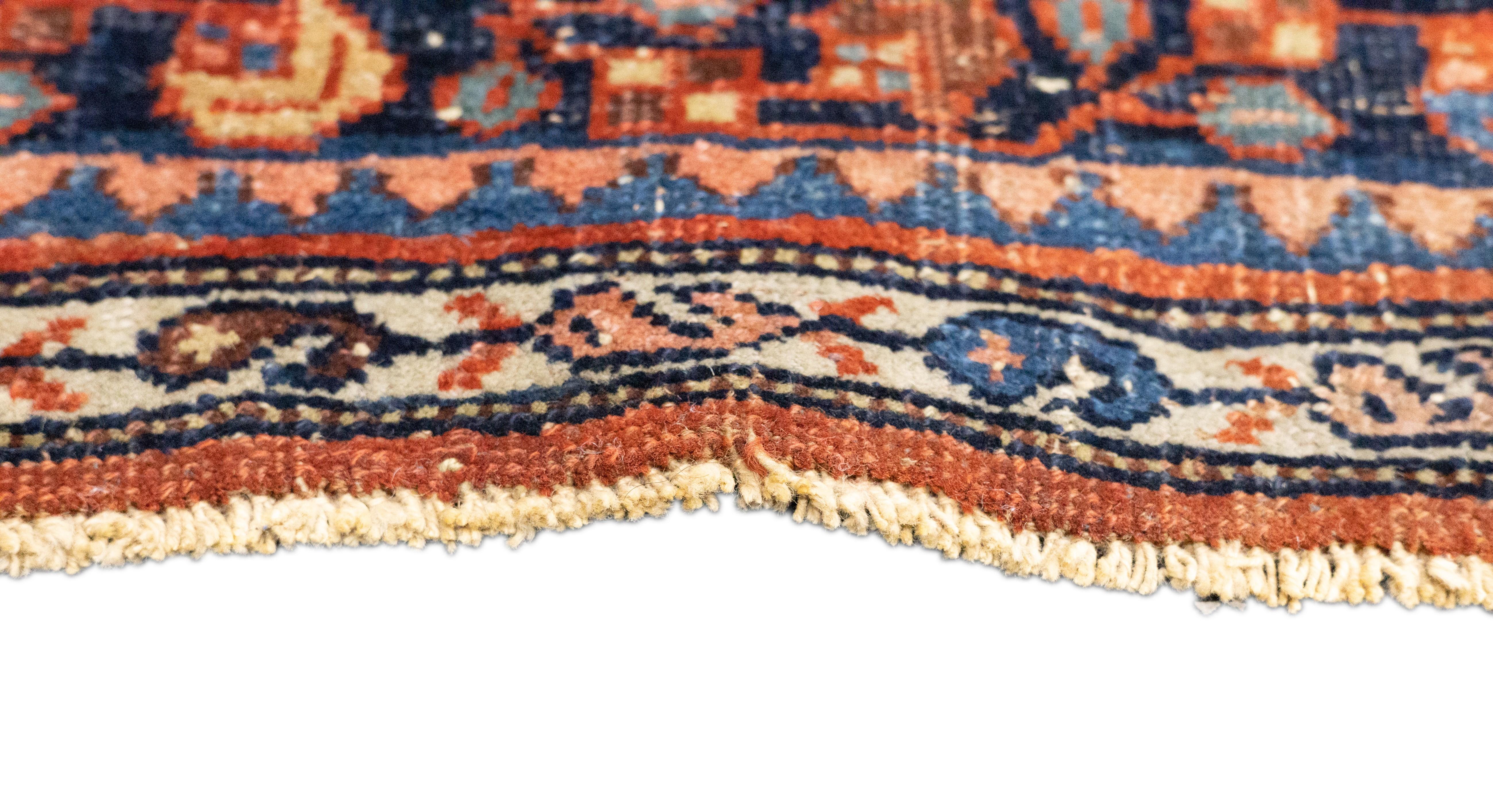 Wool Antique Persian Bidjar Rug 2'8'' x 4'1'' For Sale