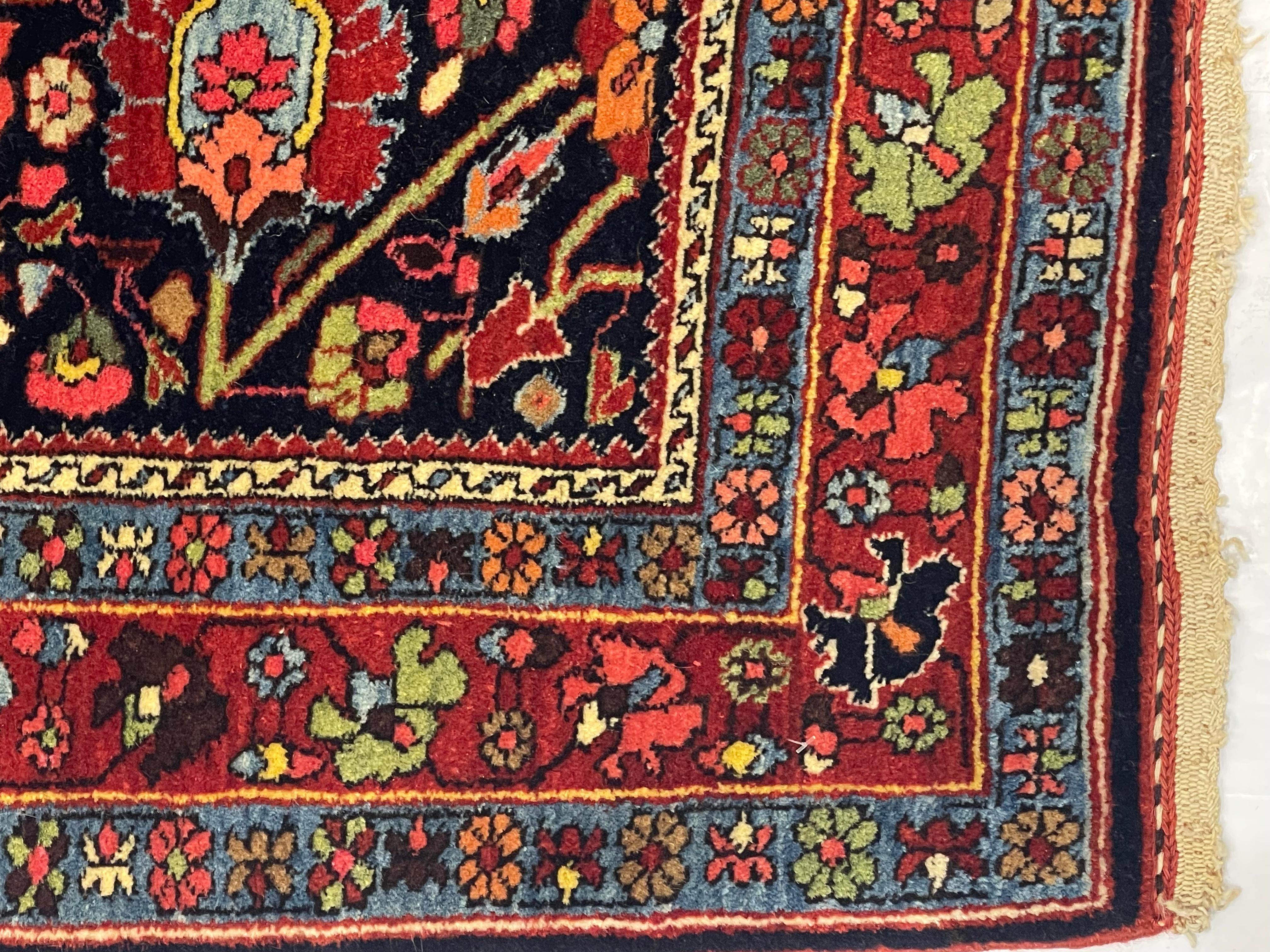Antiker persischer Bidjar-Teppich 3'7