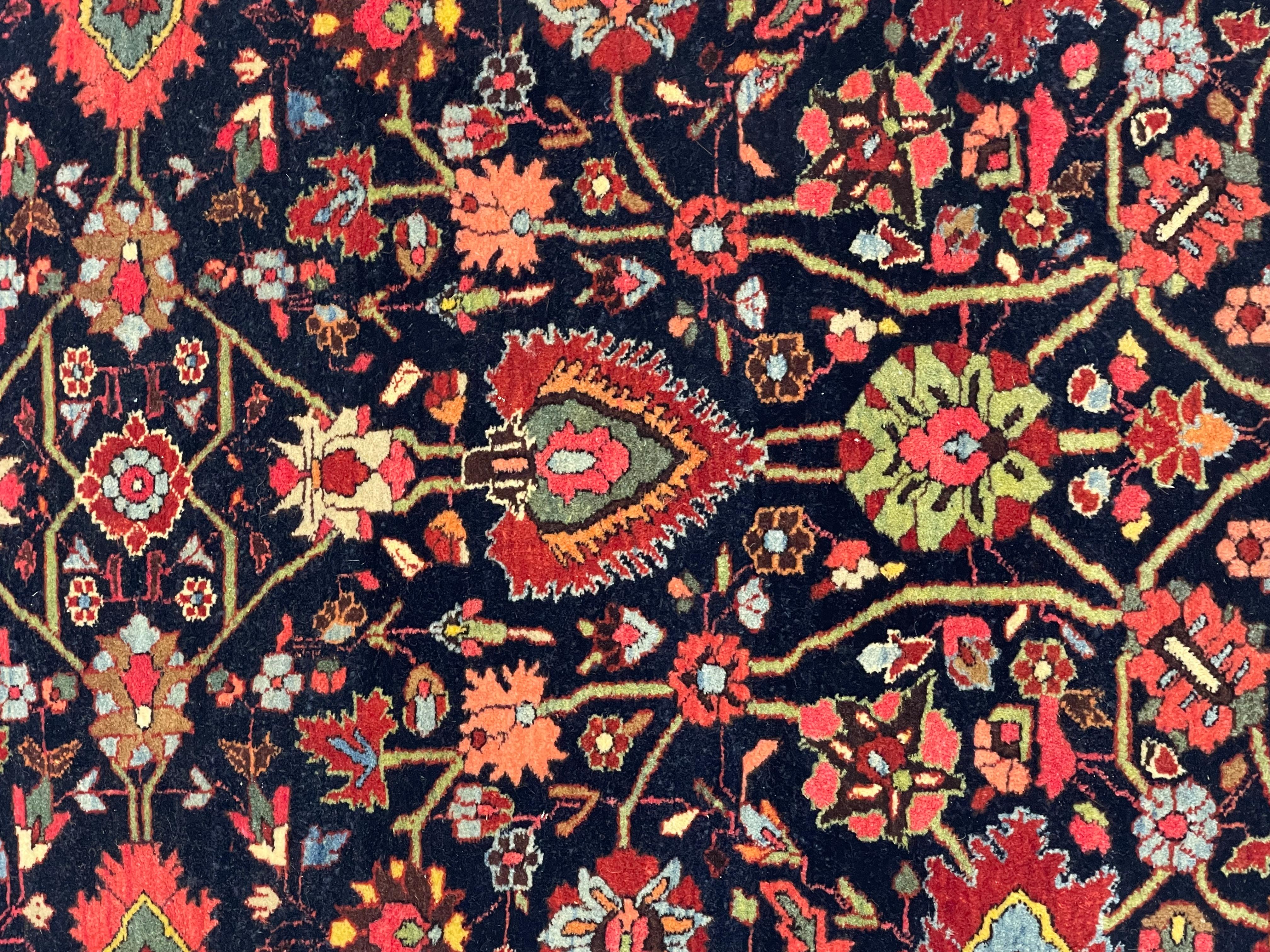 Antiker persischer Bidjar-Teppich 3'7
