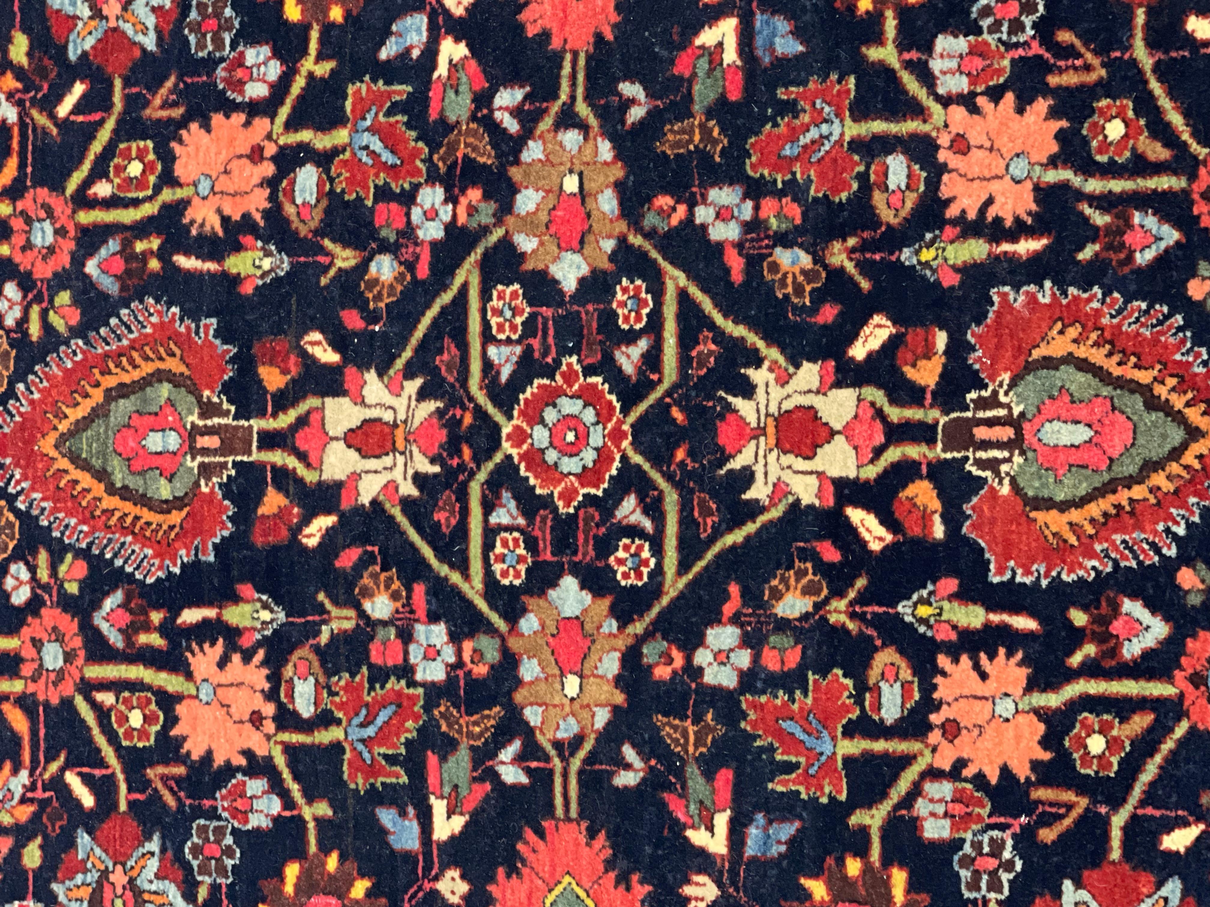 Antiker persischer Bidjar-Teppich 3'7
