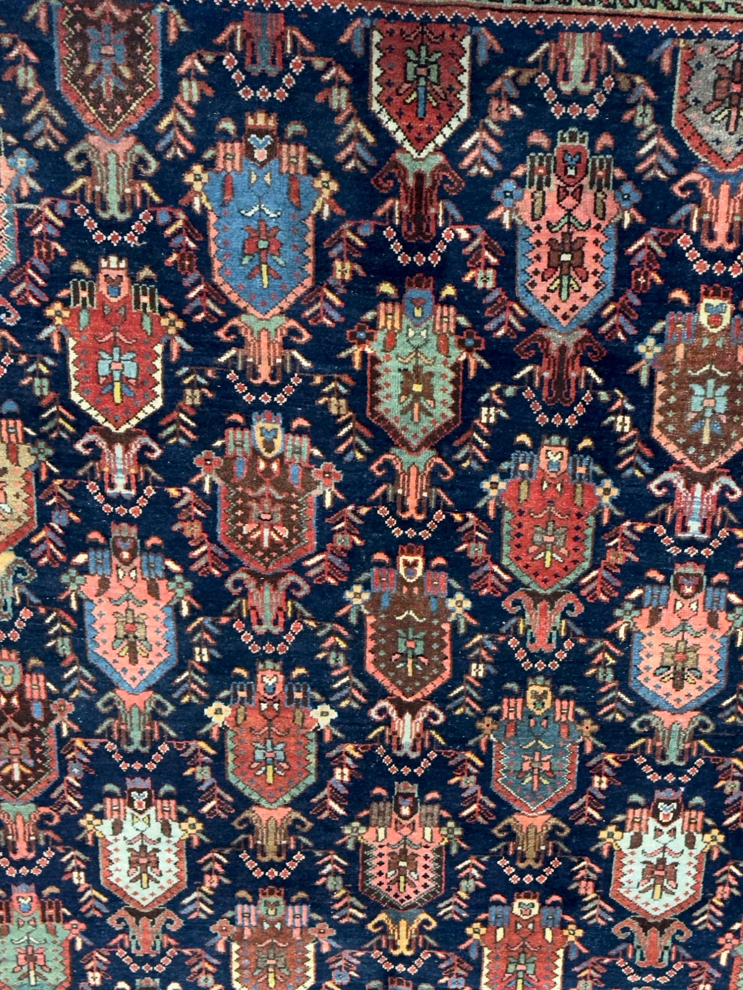 Antiker persischer Bidjar-Teppich 4'10