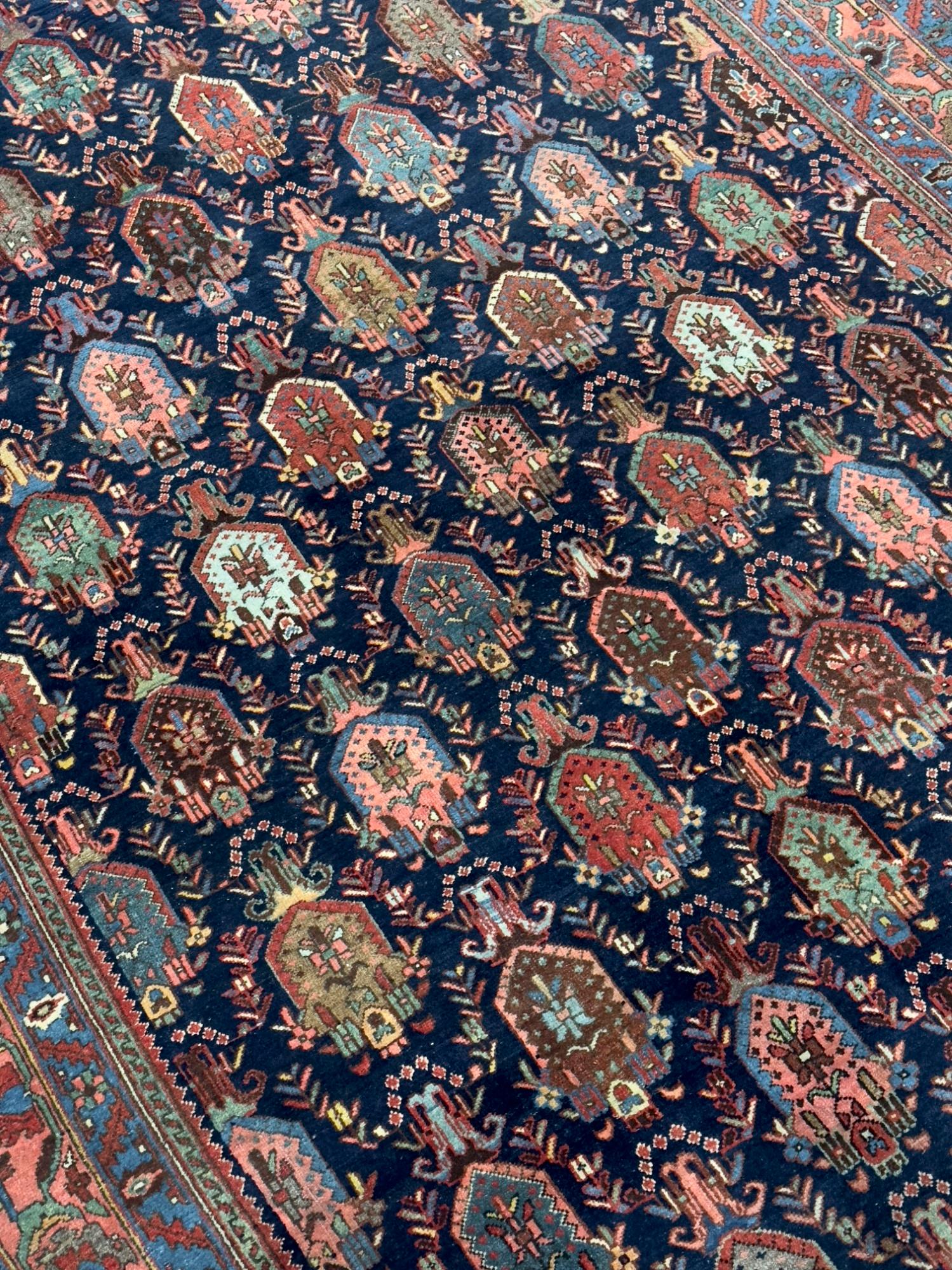 Antiker persischer Bidjar-Teppich 4'10