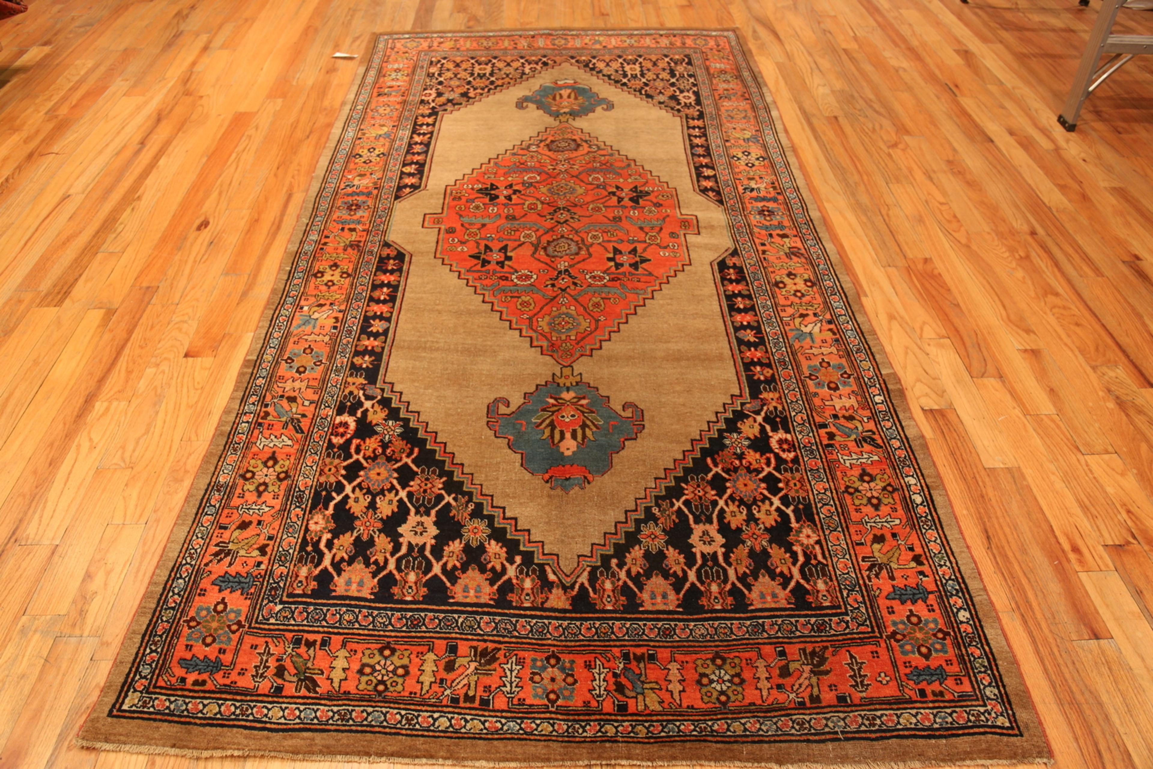 Beautiful Antique Persian Bidjar Rug, Country of Origin: Antique Persian Rugs, Circa Date: 1900