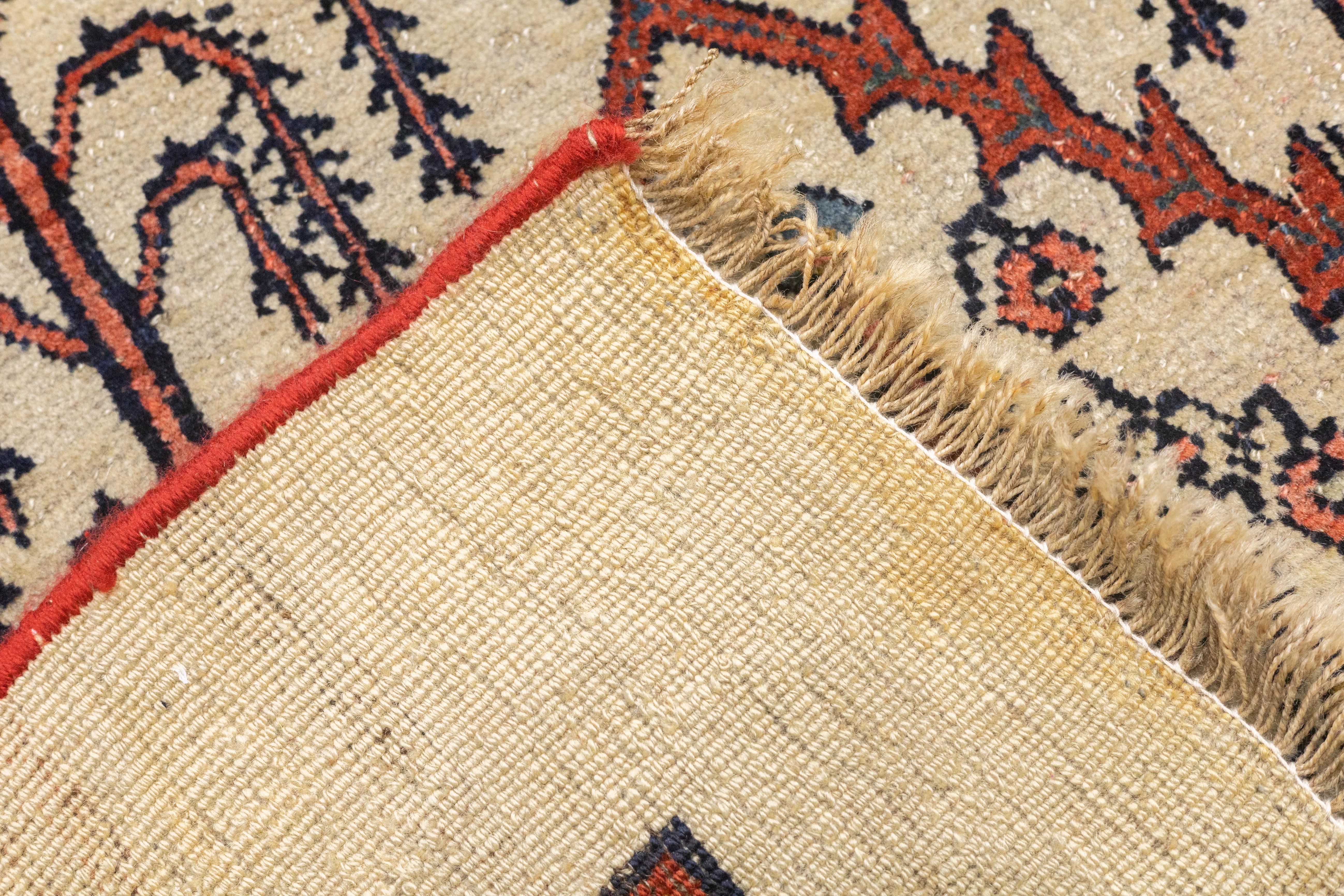 Tapis persan ancien Bidjar 7'9'' x 11'2'' en vente 2