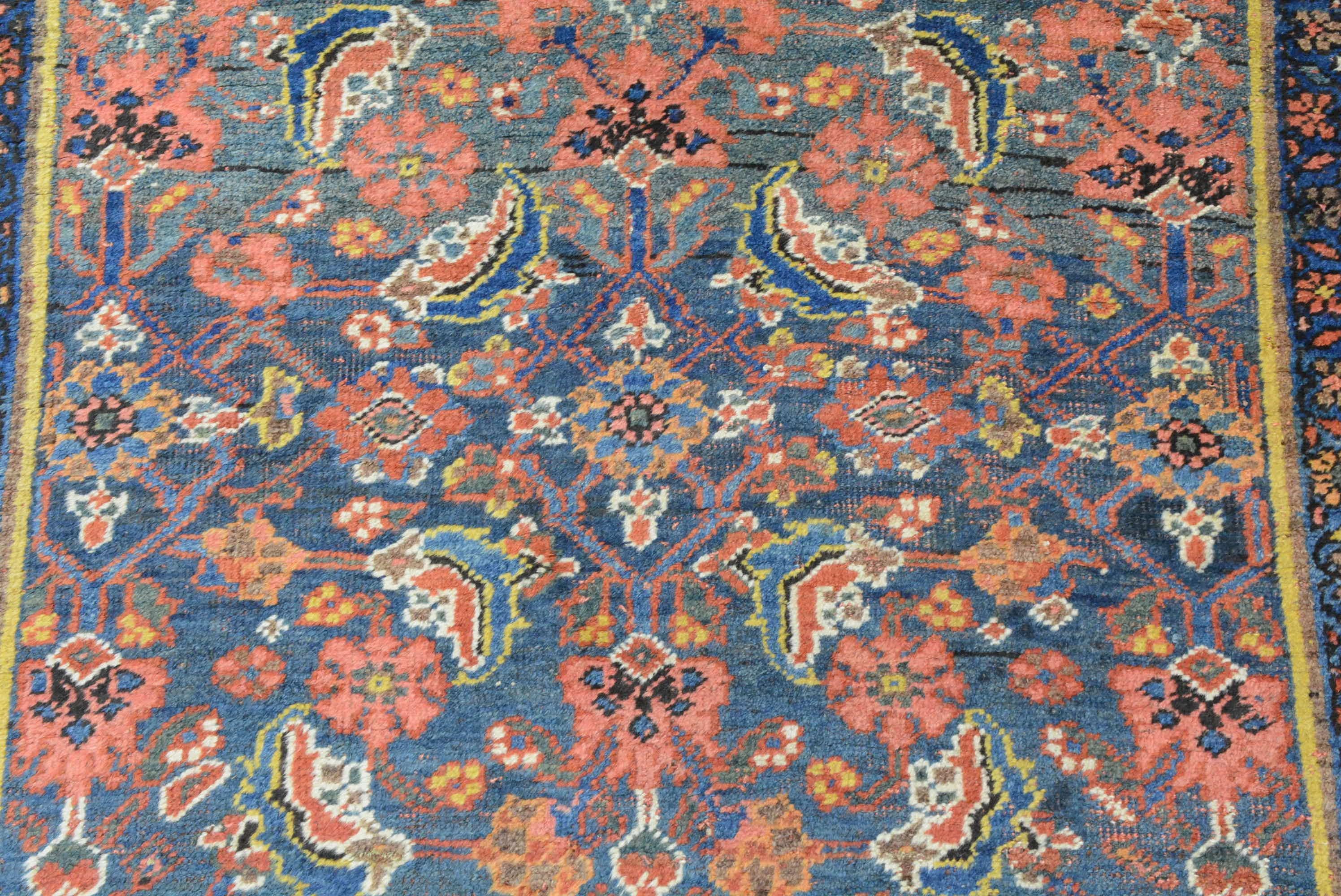 Antiker persischer Bidjar-Teppich (Stammeskunst) im Angebot