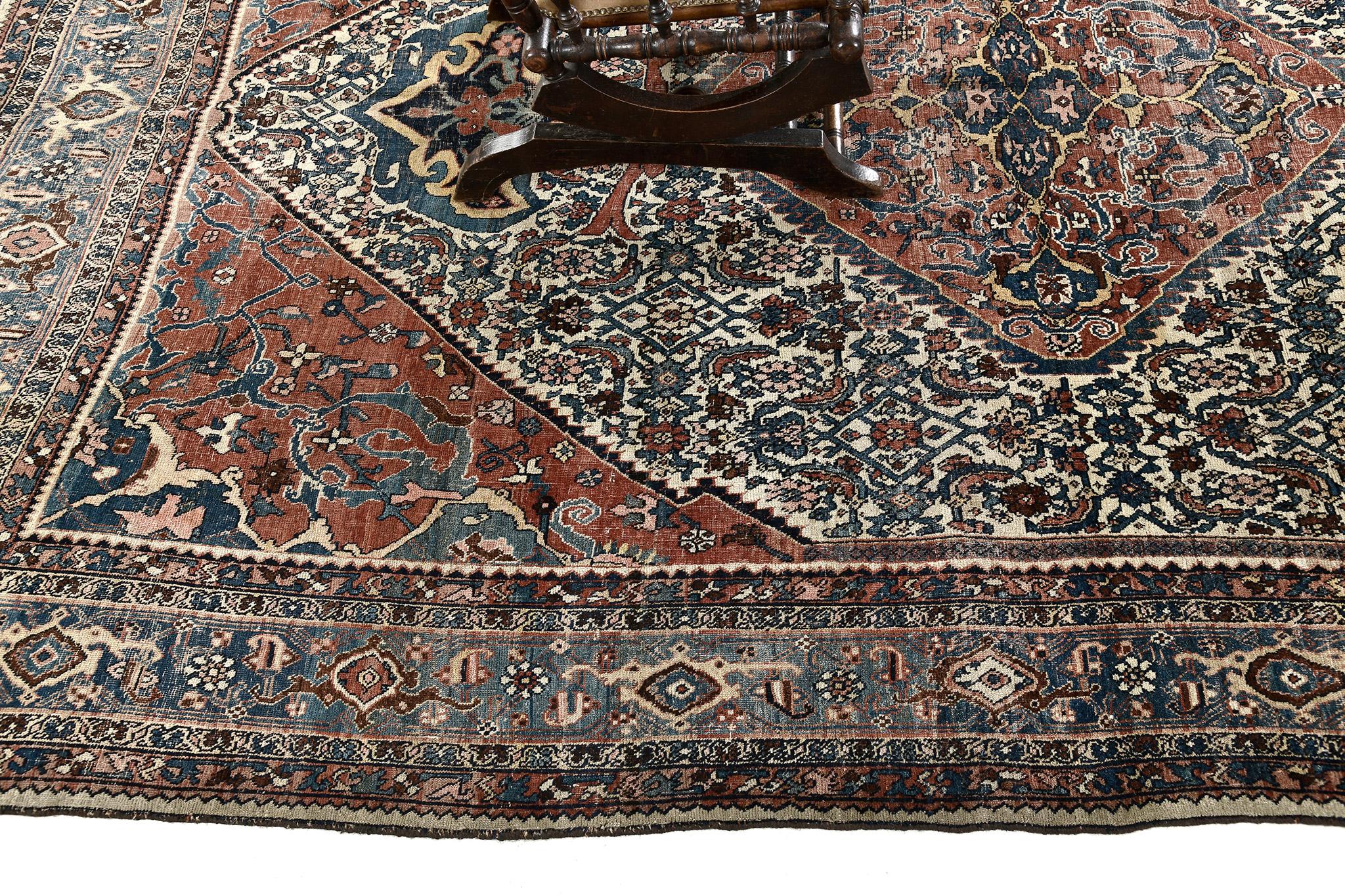 Early 20th Century Antique Persian Bidjar Rug For Sale