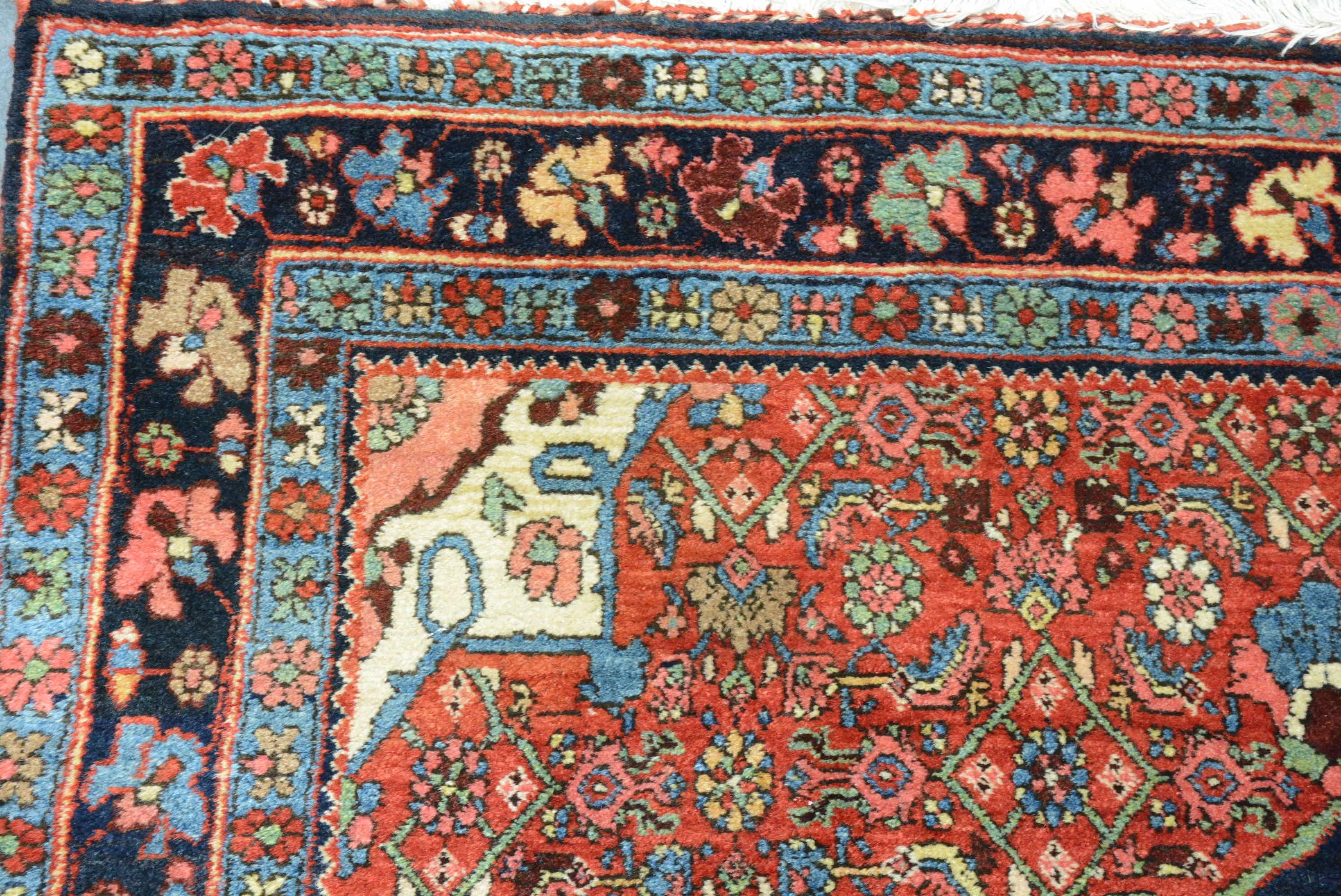 Antique Persian Bidjar Rug In Excellent Condition For Sale In Closter, NJ