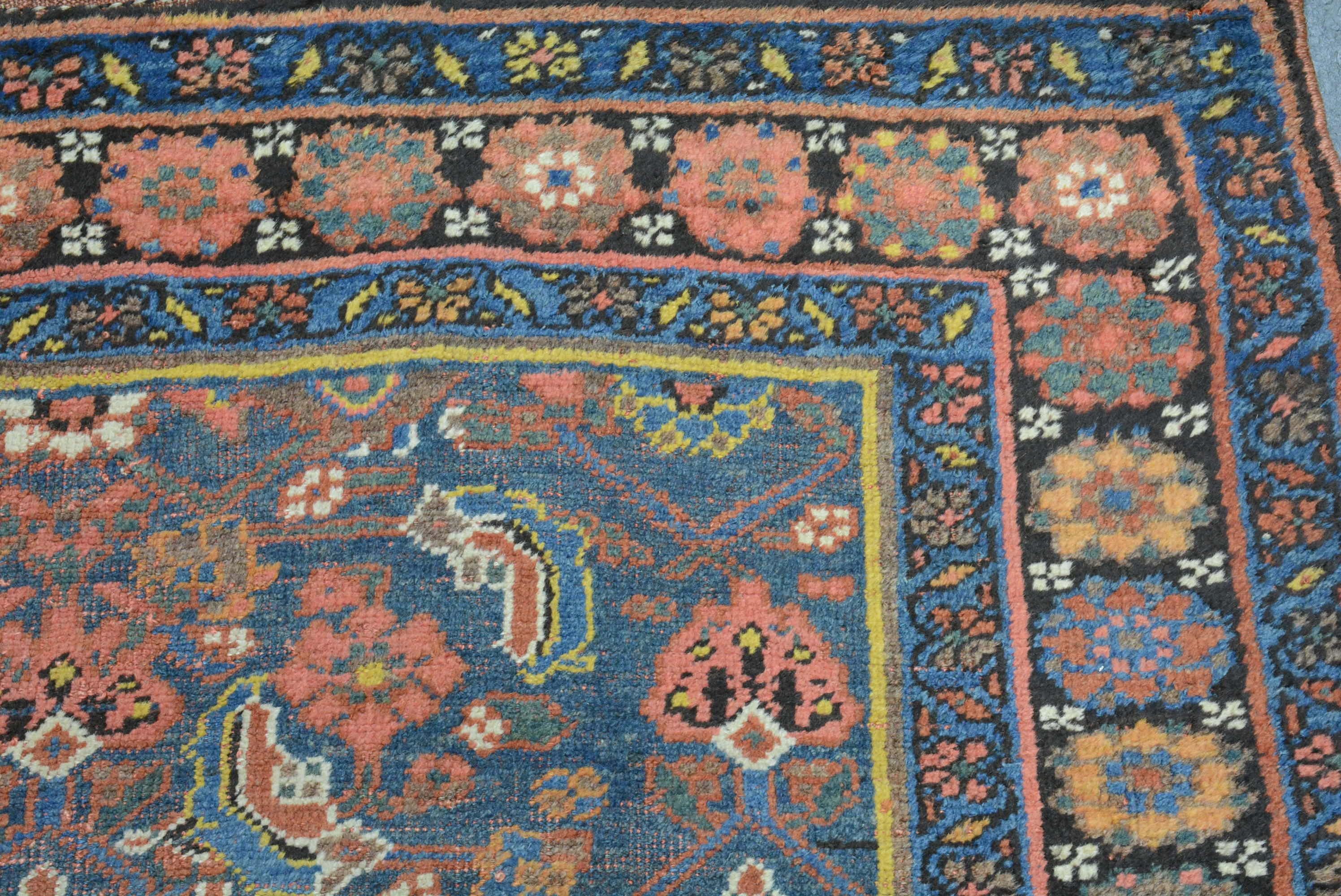 Antiker persischer Bidjar-Teppich (Frühes 20. Jahrhundert) im Angebot